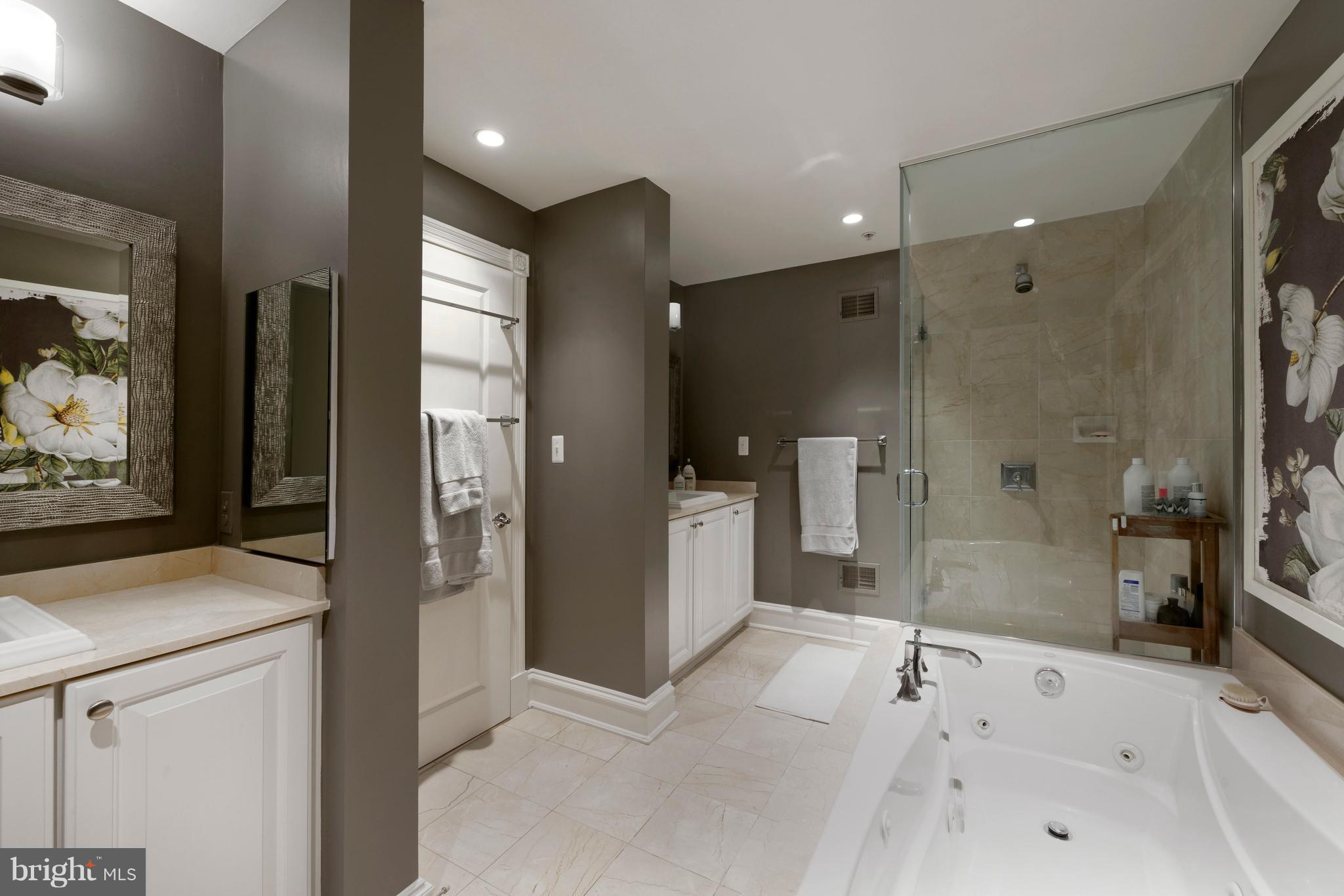 BACKYARD BOATS - Residential