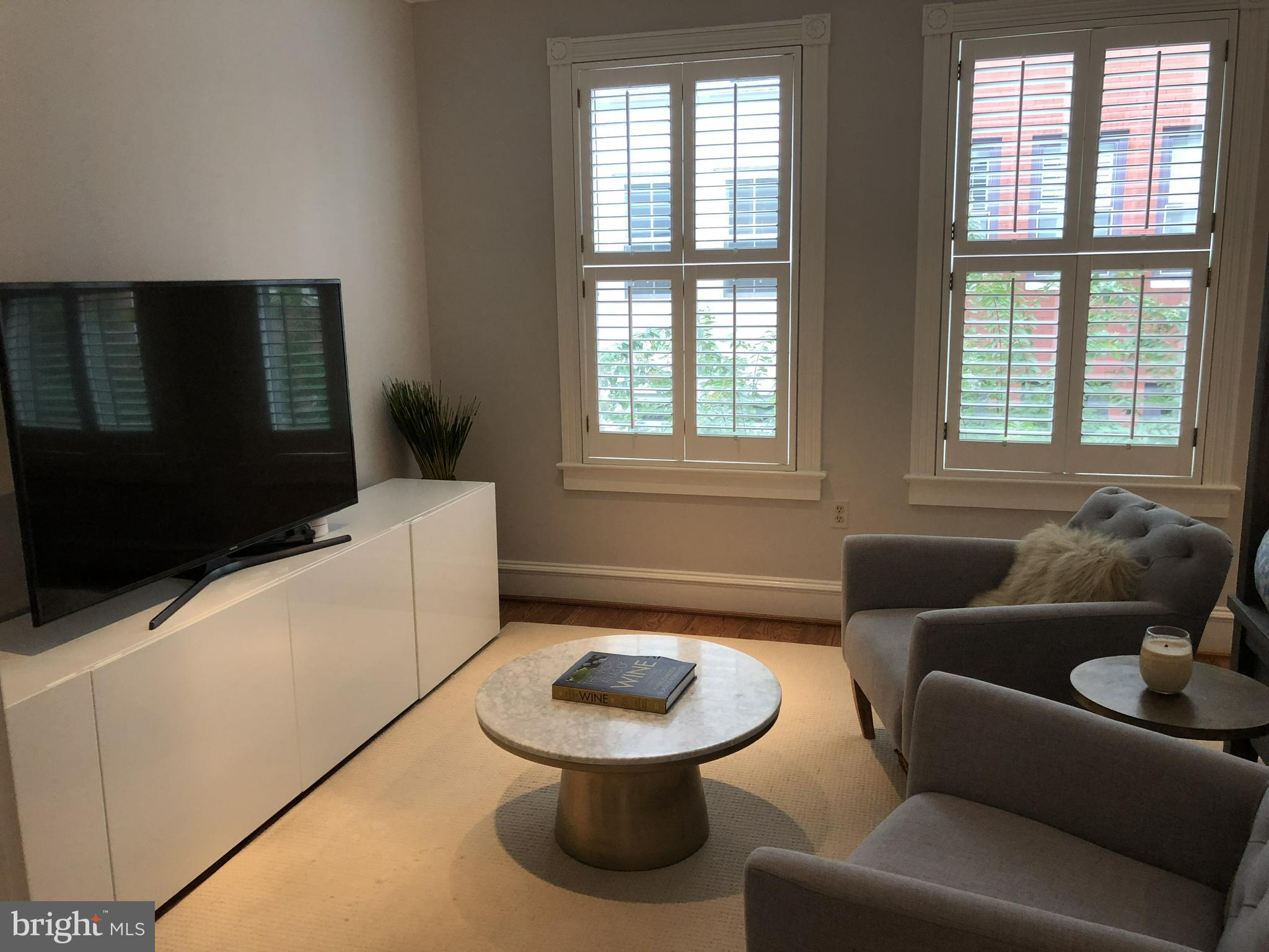 BACKYARD BOATS - Residential