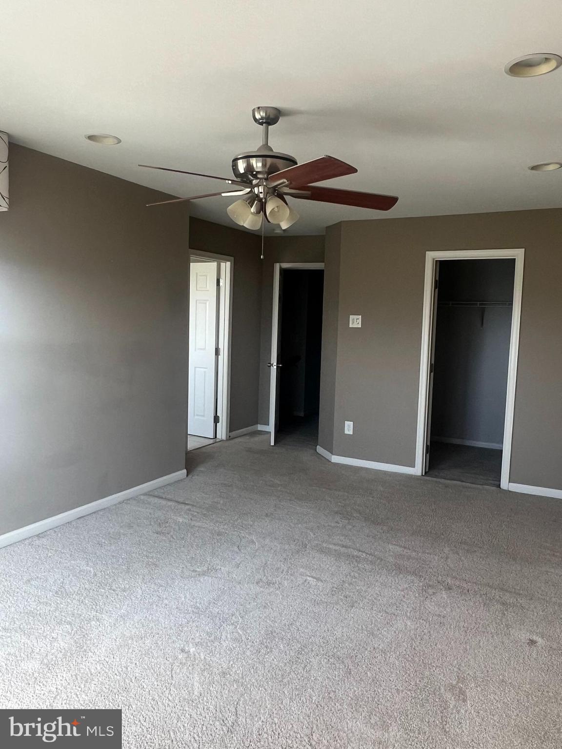 FAIRWAYS EAST - Residential