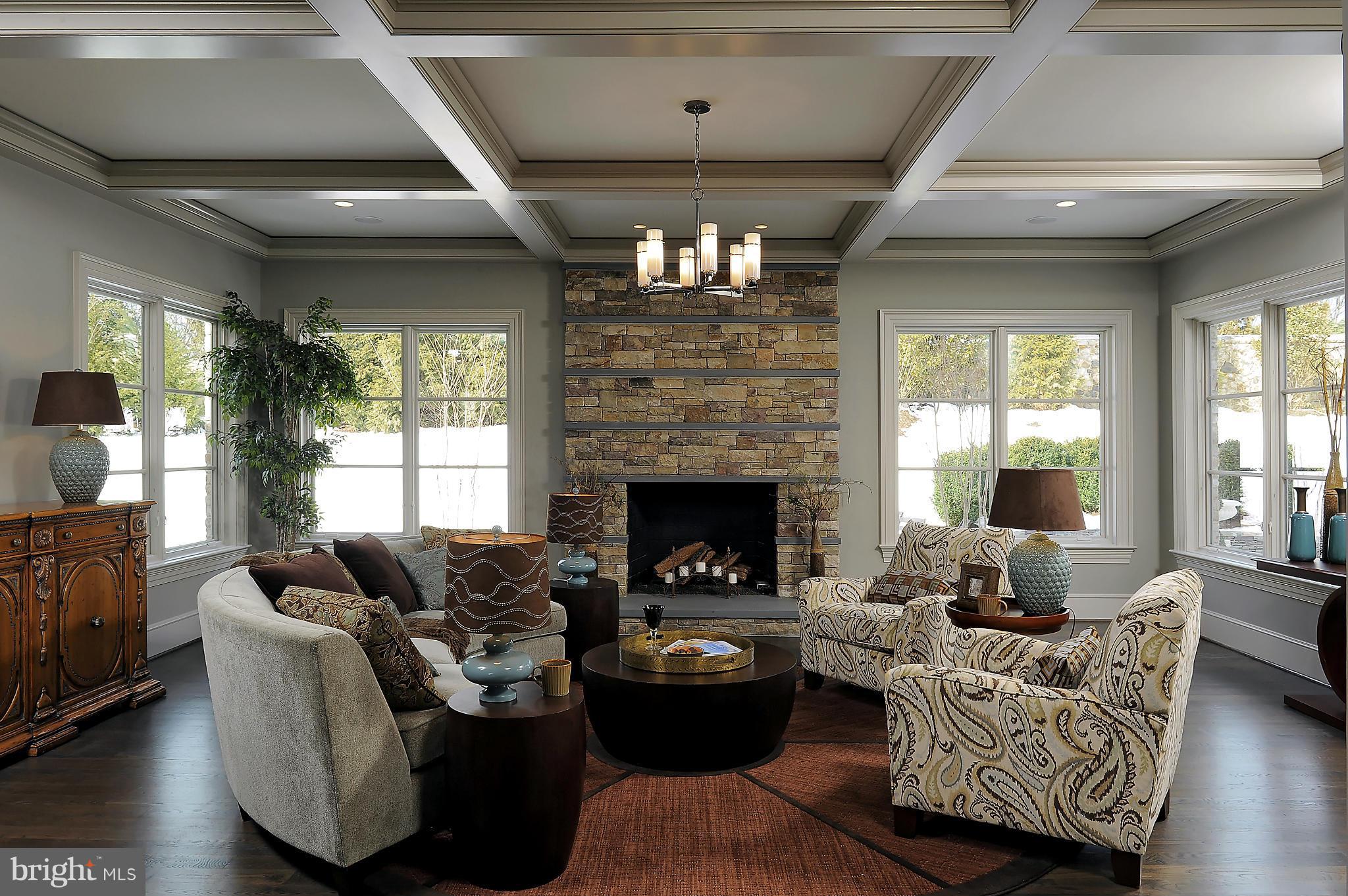 SPRING HILL FARM - Residential