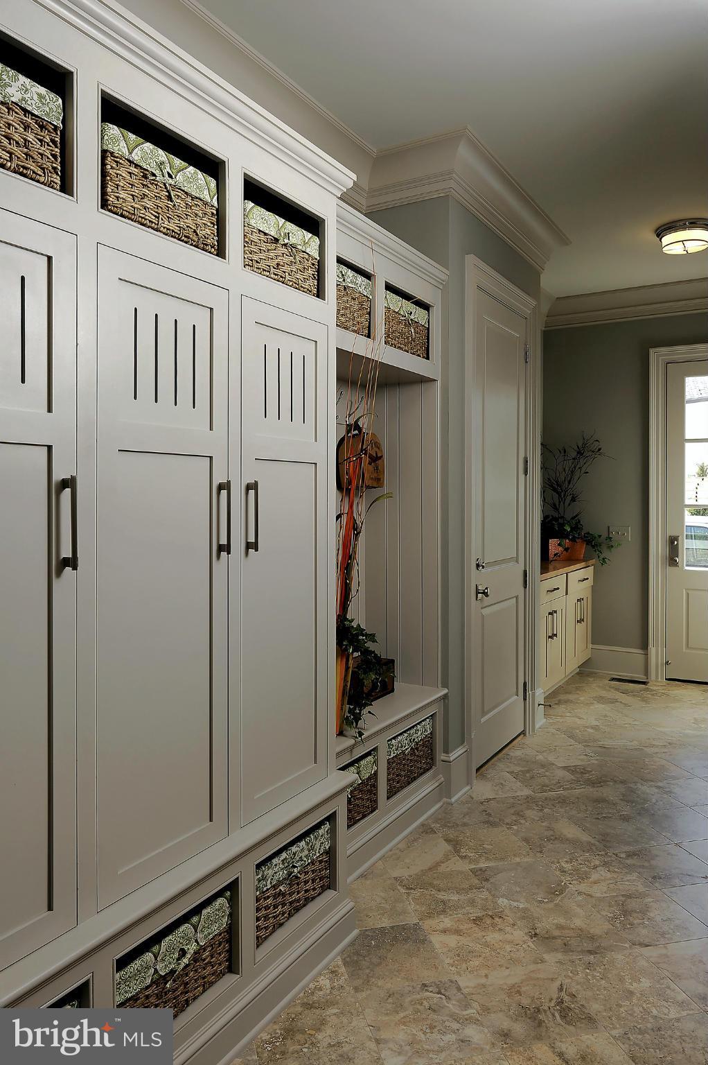 SPRING HILL FARM - Residential