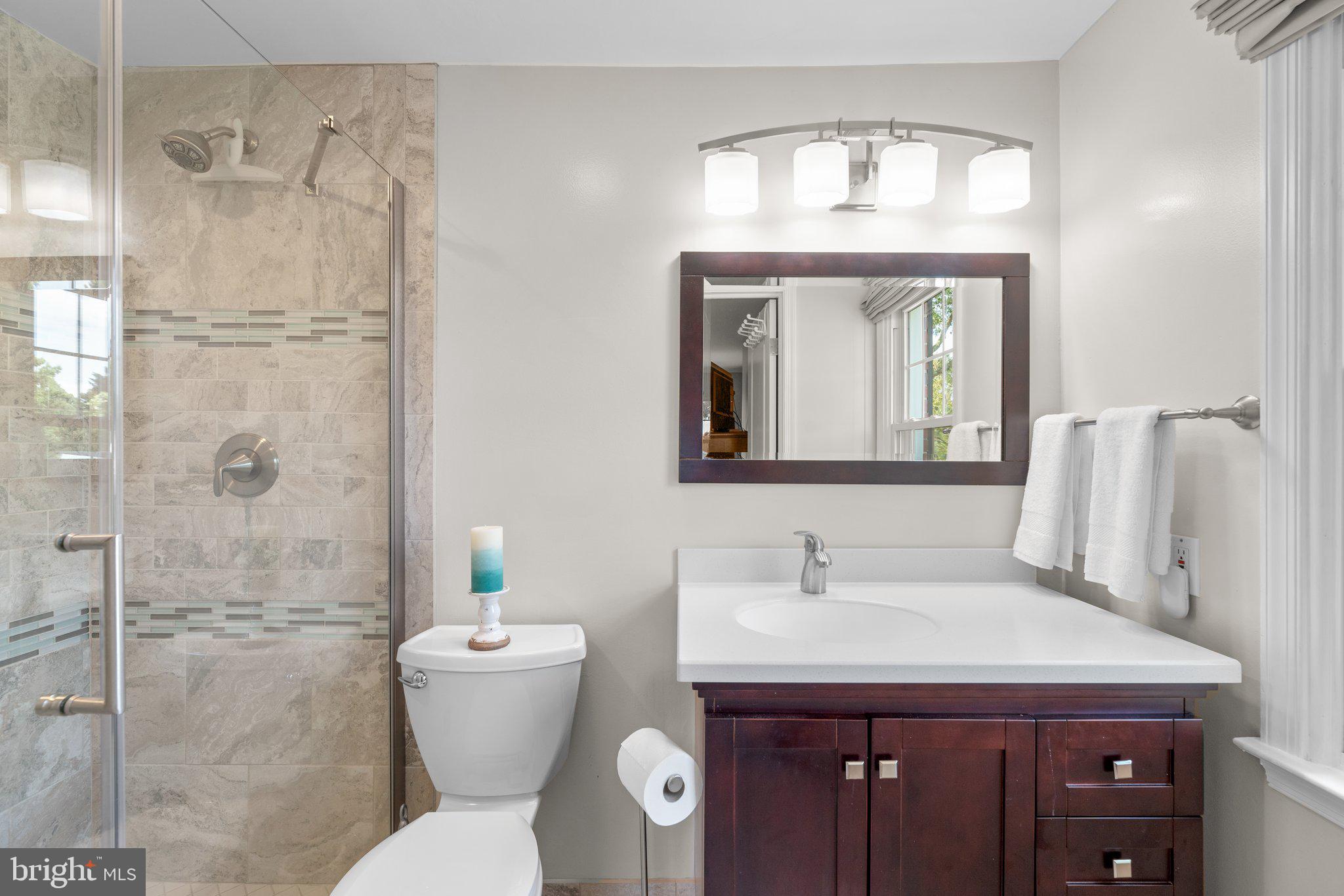 VALLEY MEADE - Residential