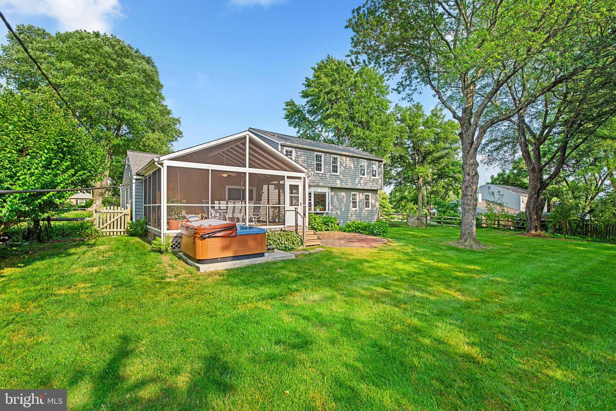 VALLEY MEADE - Residential