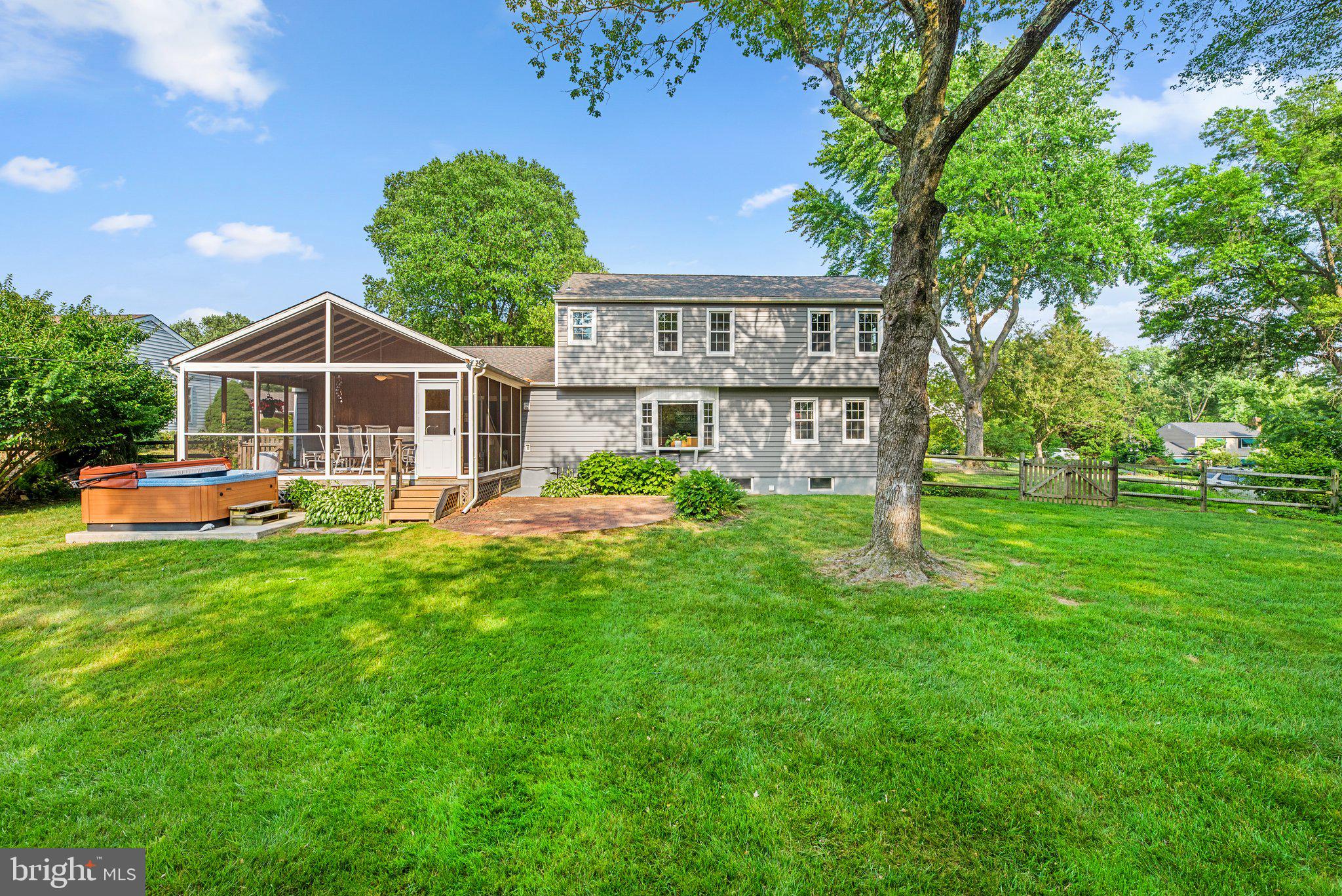 VALLEY MEADE - Residential