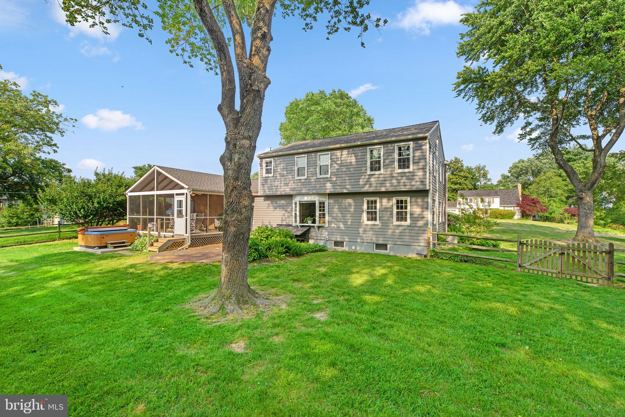 VALLEY MEADE - Residential