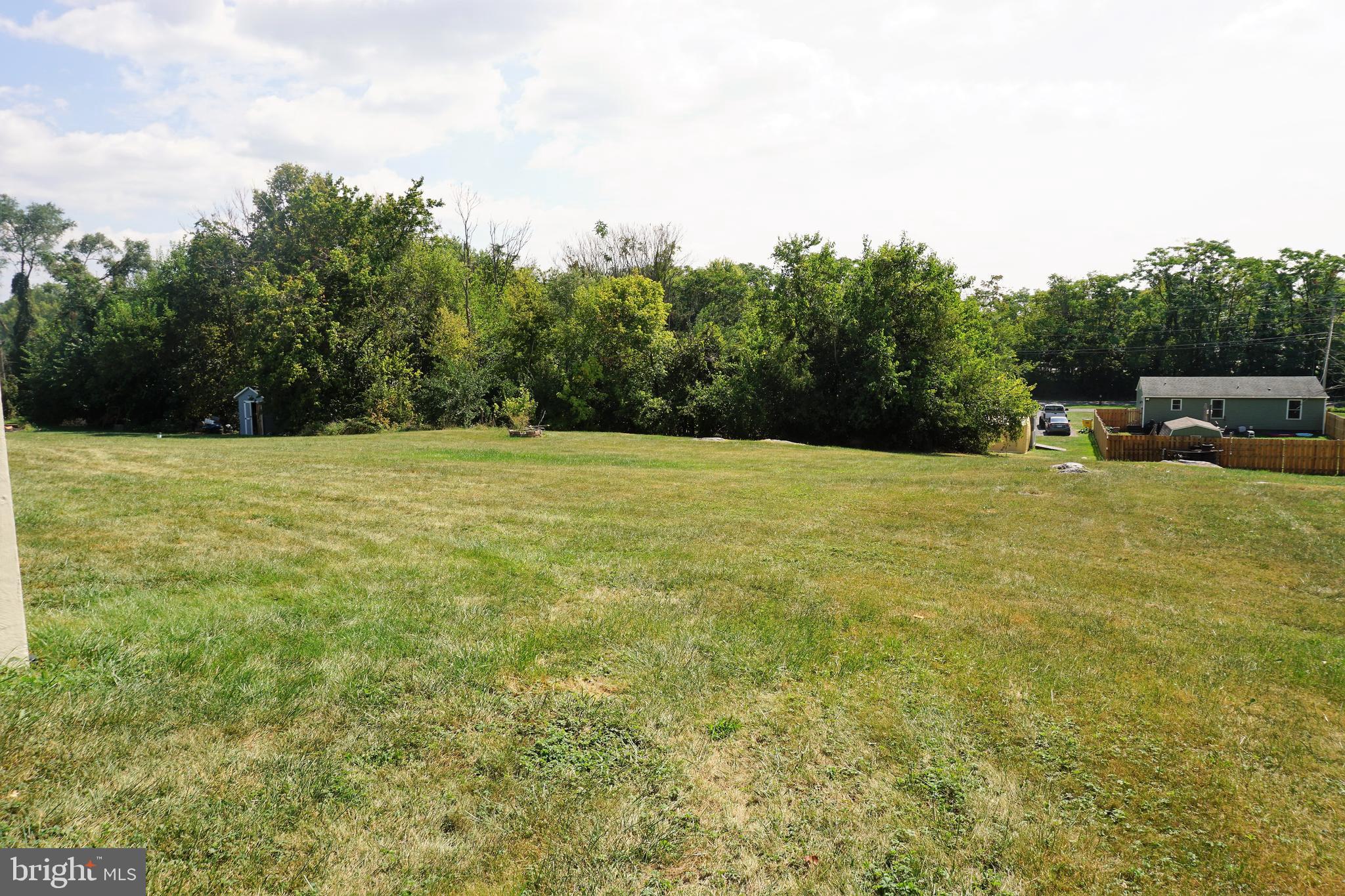 APPLE GLEN - Residential