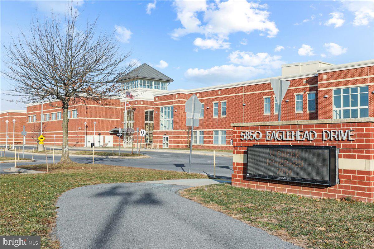 LAKE LINGANORE OAKDALE - Residential