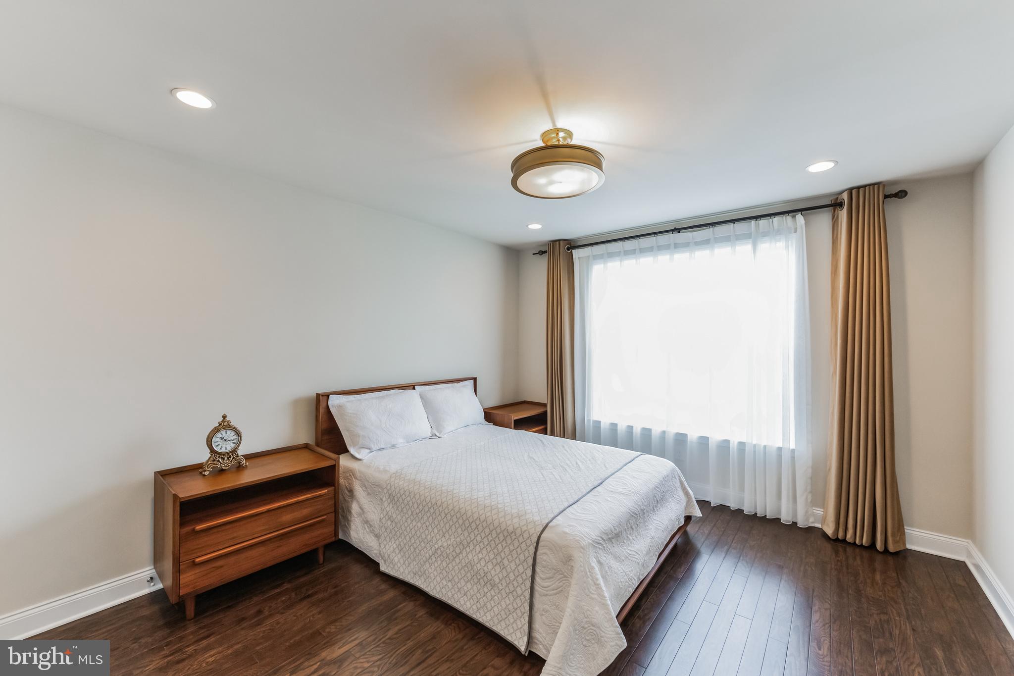 ENCLAVE AT ELLIS PRE - Residential