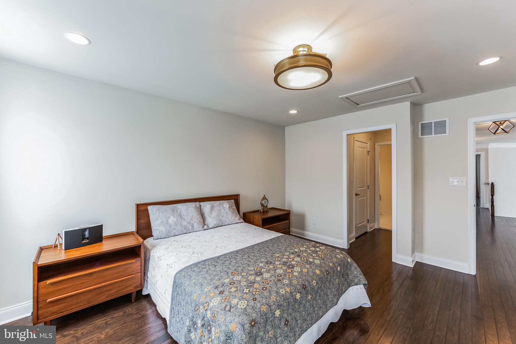 ENCLAVE AT ELLIS PRE - Residential