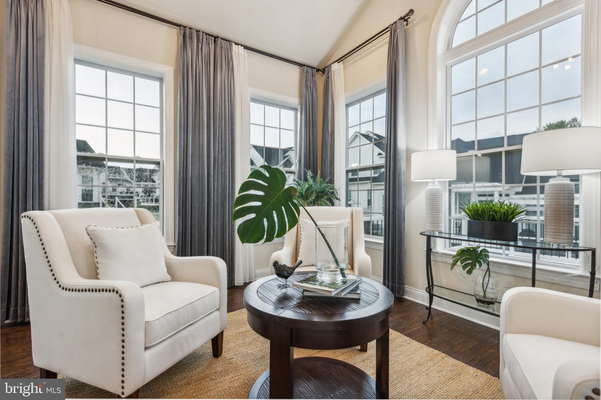 ENCLAVE AT ELLIS PRE - Residential