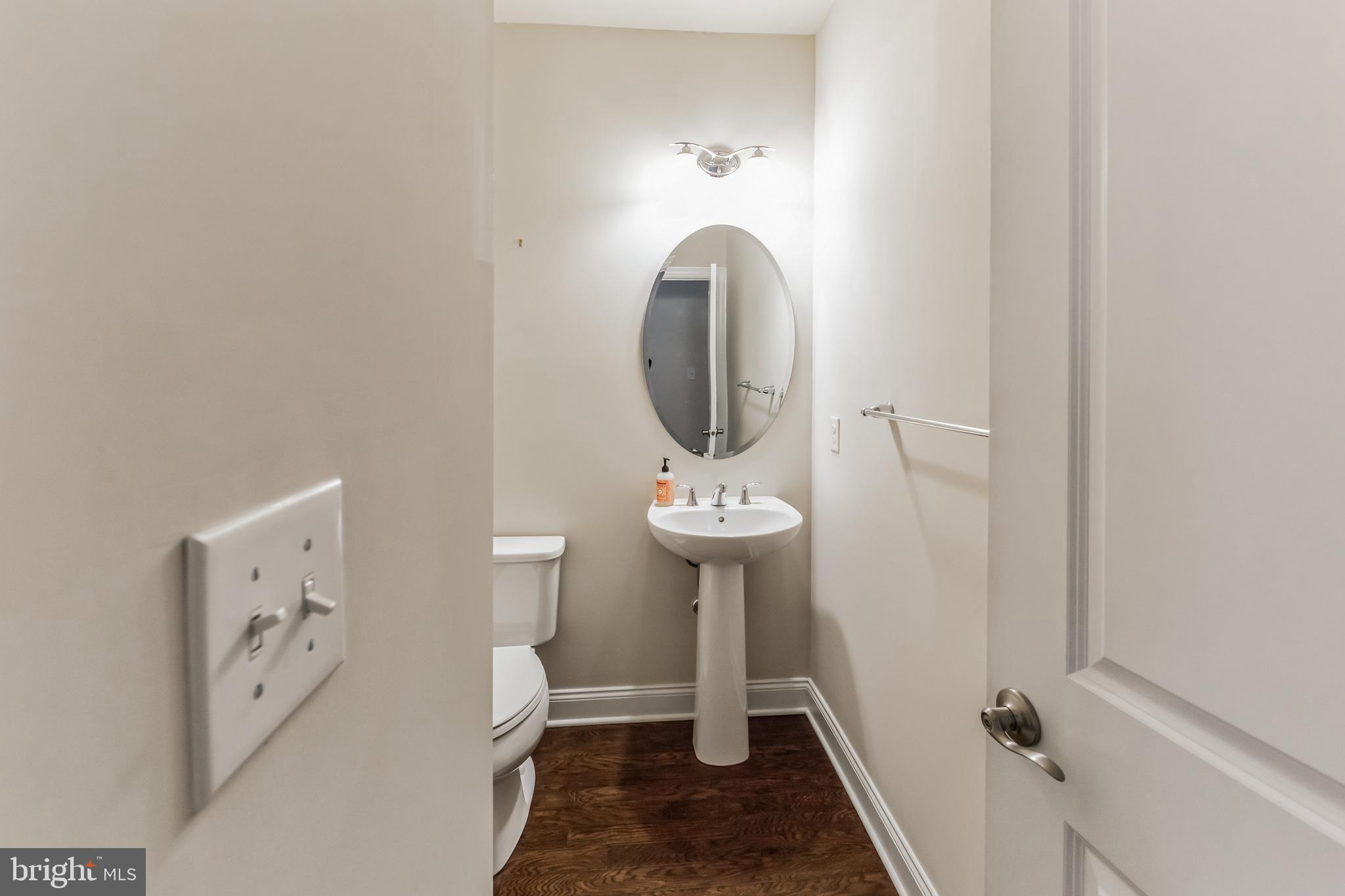 ENCLAVE AT ELLIS PRE - Residential