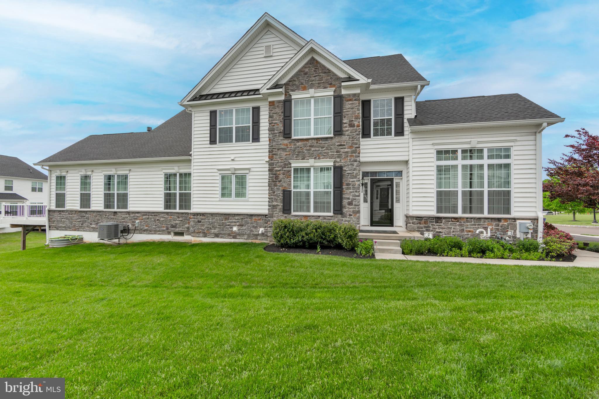 ENCLAVE AT ELLIS PRE - Residential