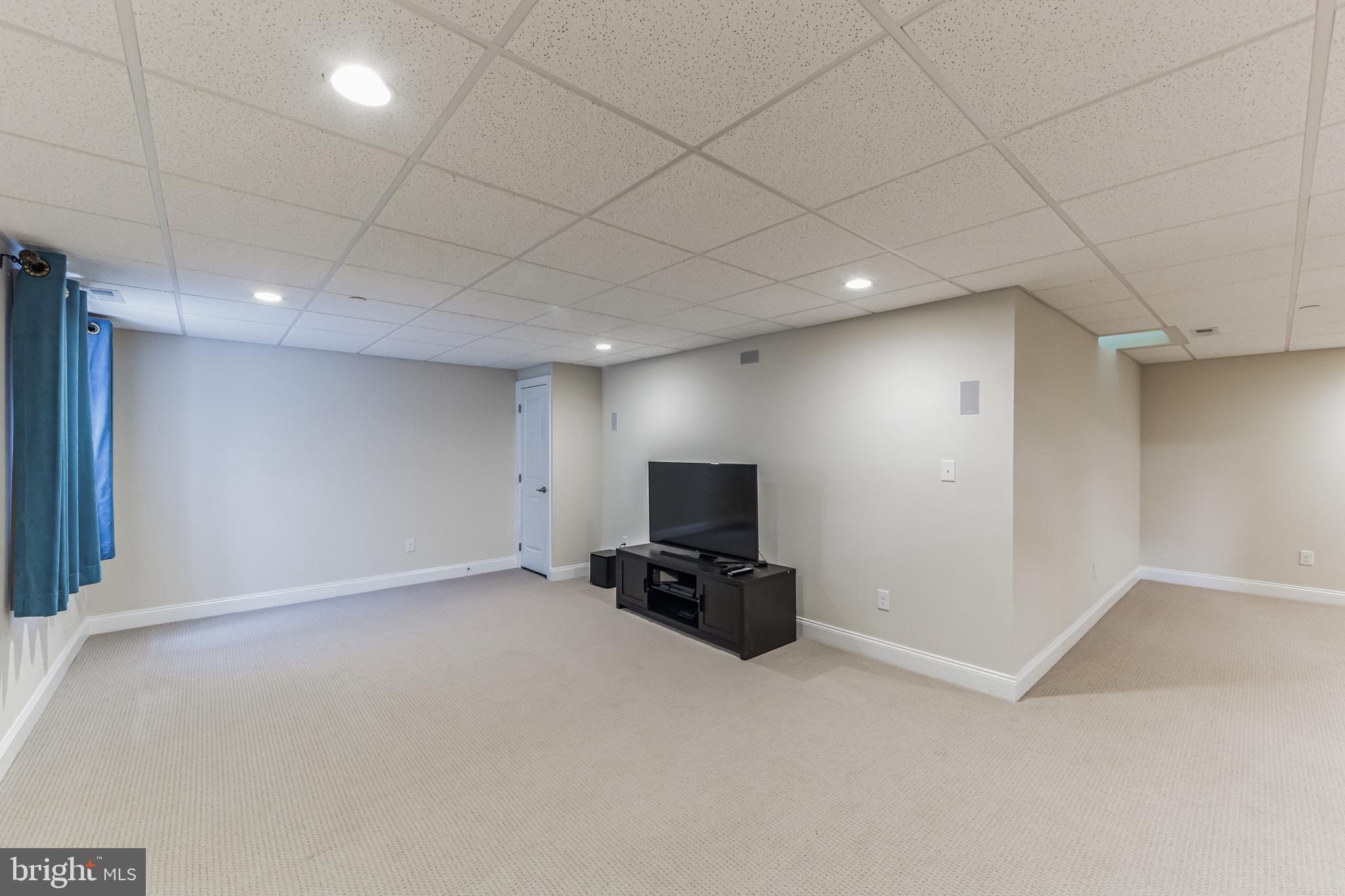 ENCLAVE AT ELLIS PRE - Residential