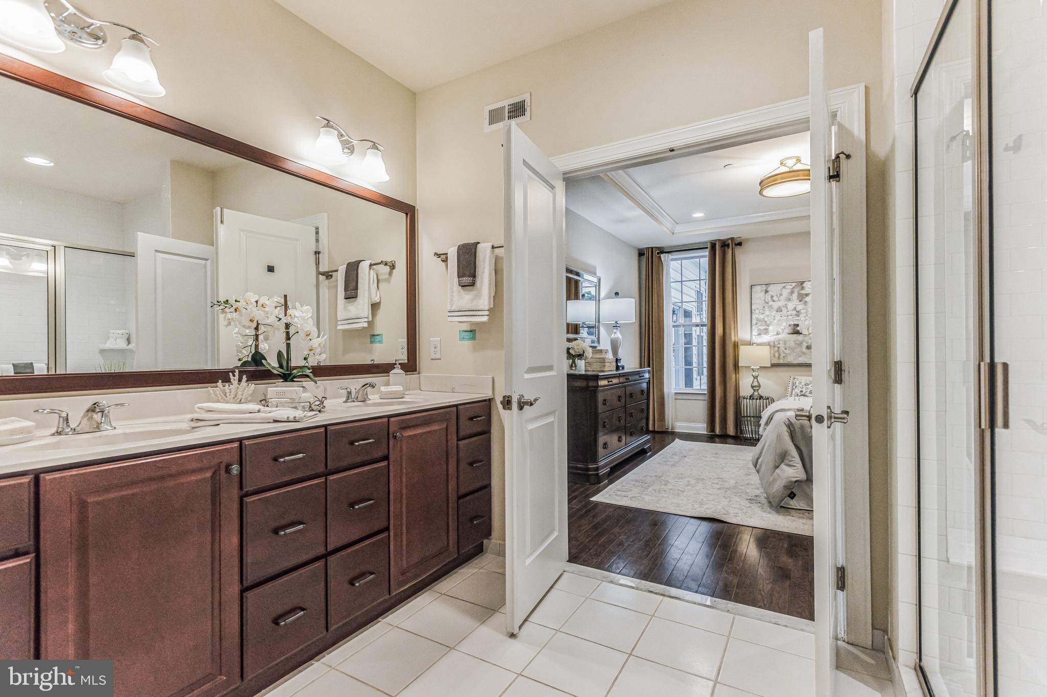 ENCLAVE AT ELLIS PRE - Residential