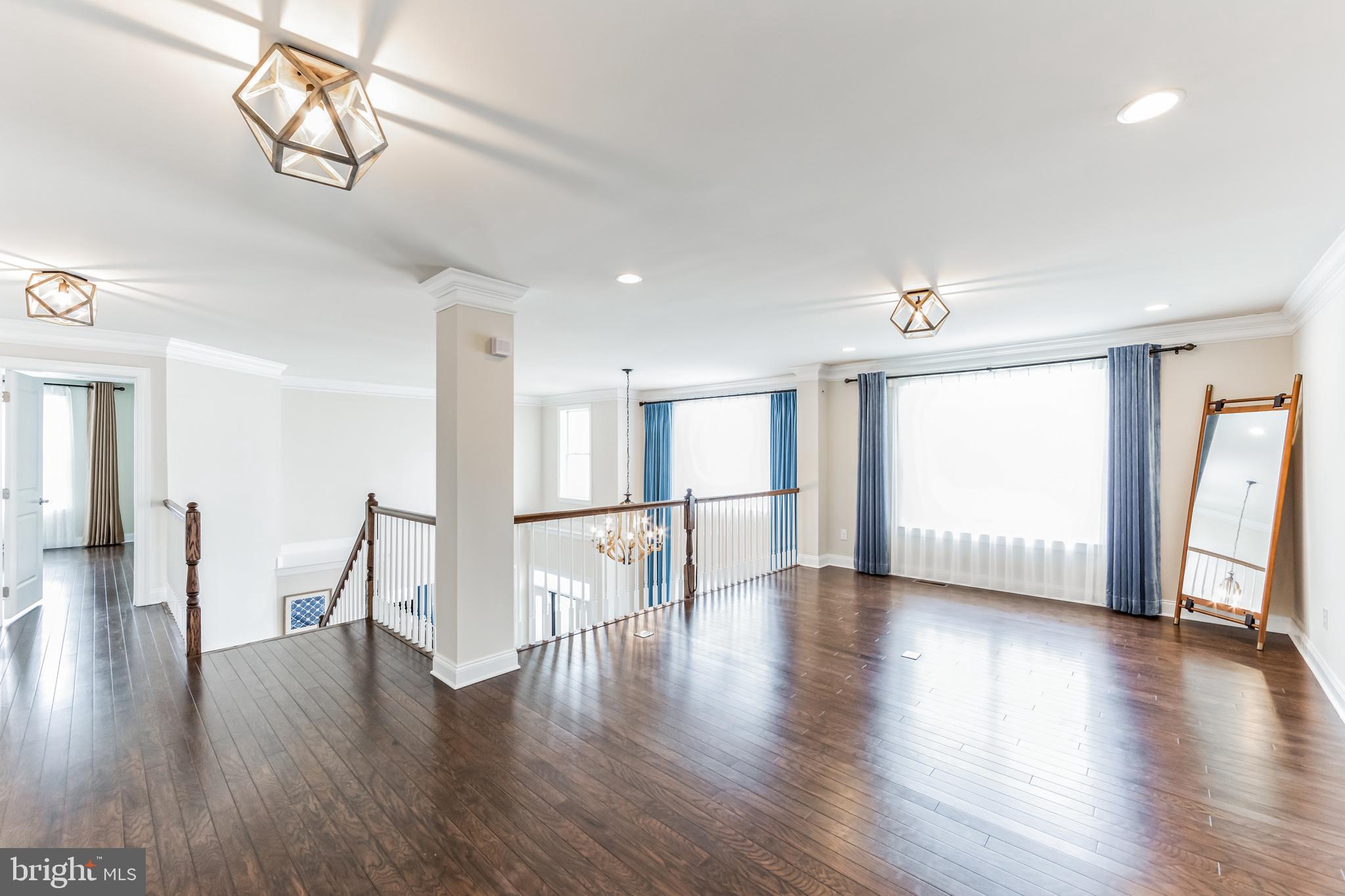 ENCLAVE AT ELLIS PRE - Residential