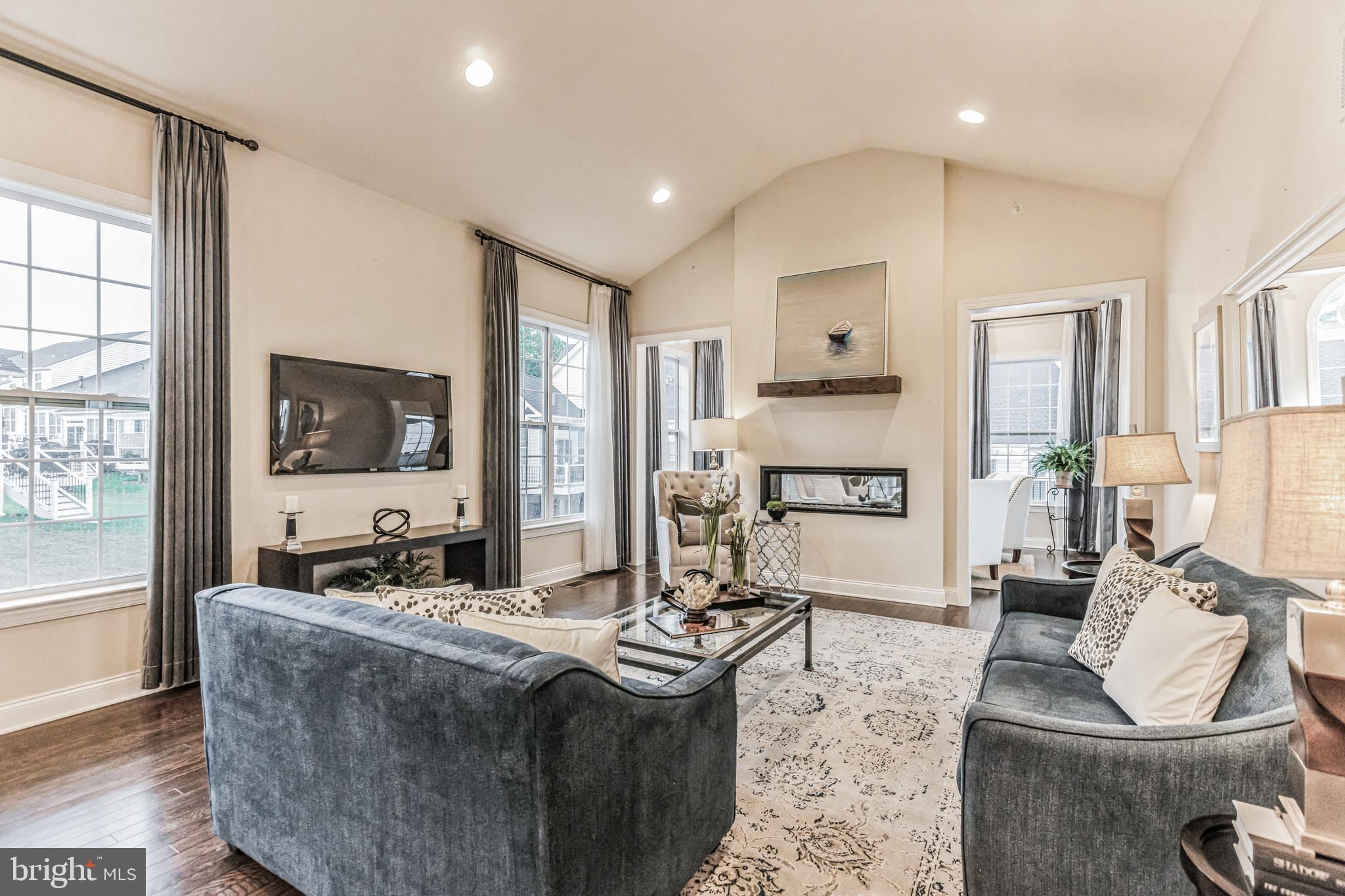 ENCLAVE AT ELLIS PRE - Residential