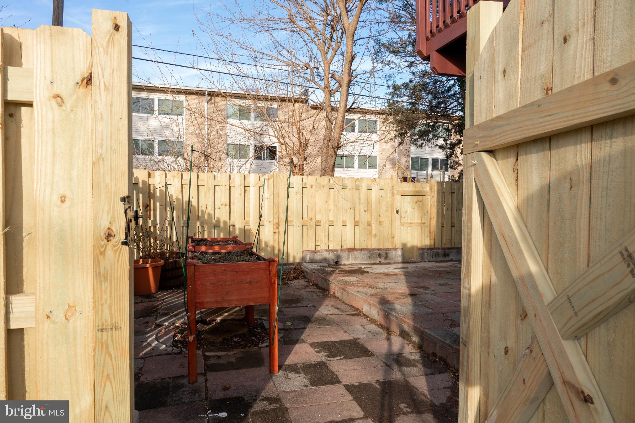 WATERFORD PARK - Residential