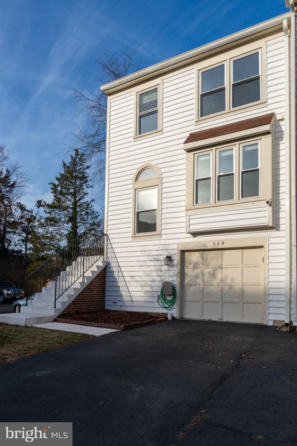 WATERFORD PARK - Residential