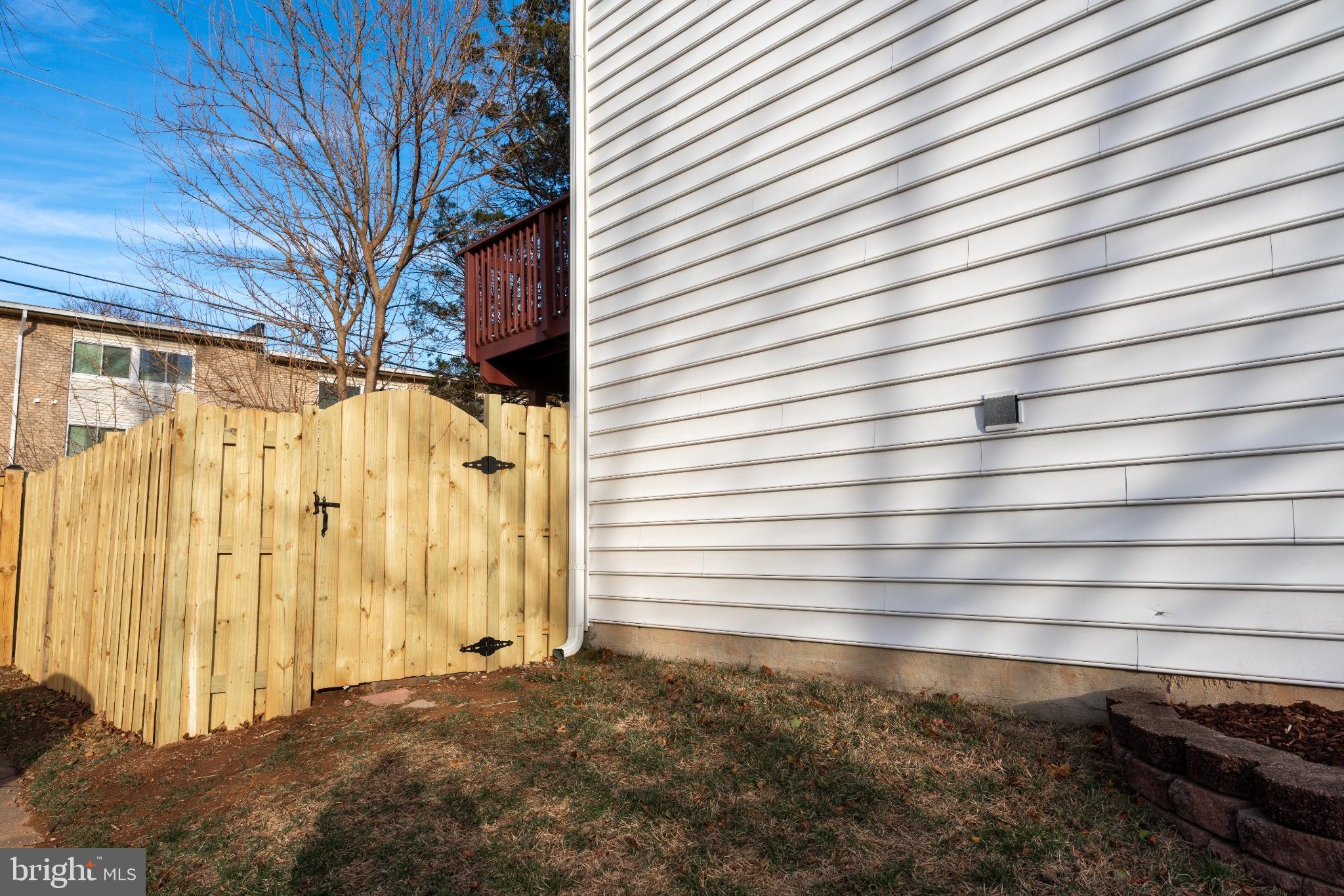 WATERFORD PARK - Residential