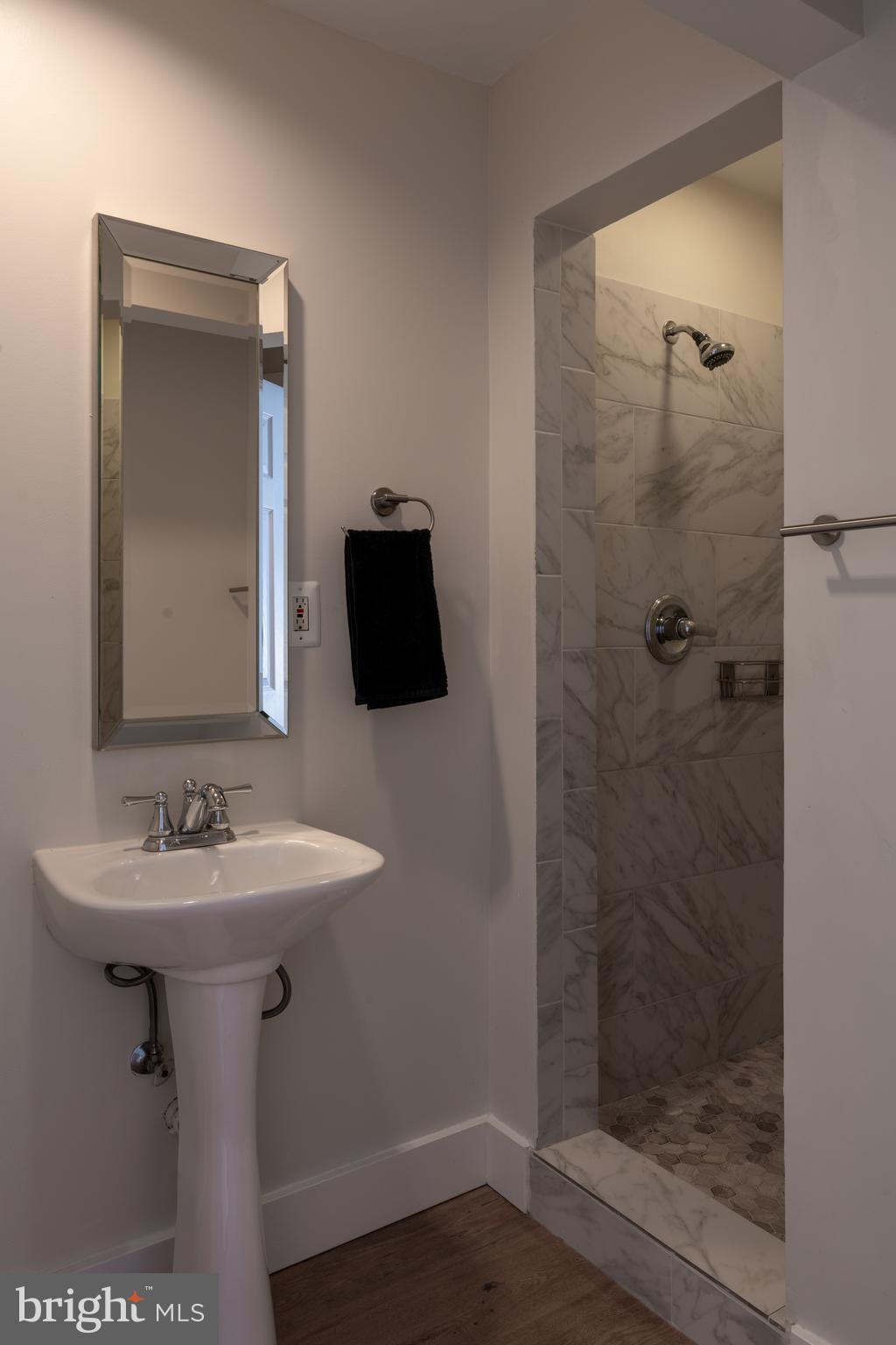 WATERFORD PARK - Residential