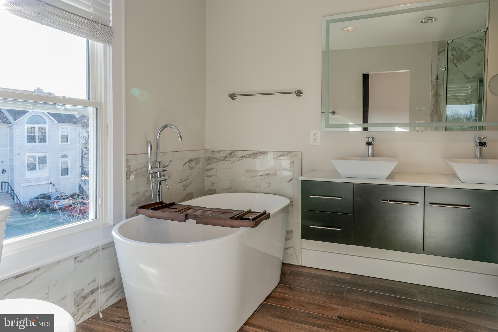 WATERFORD PARK - Residential