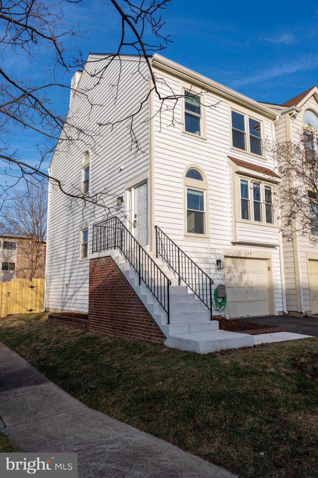 WATERFORD PARK - Residential