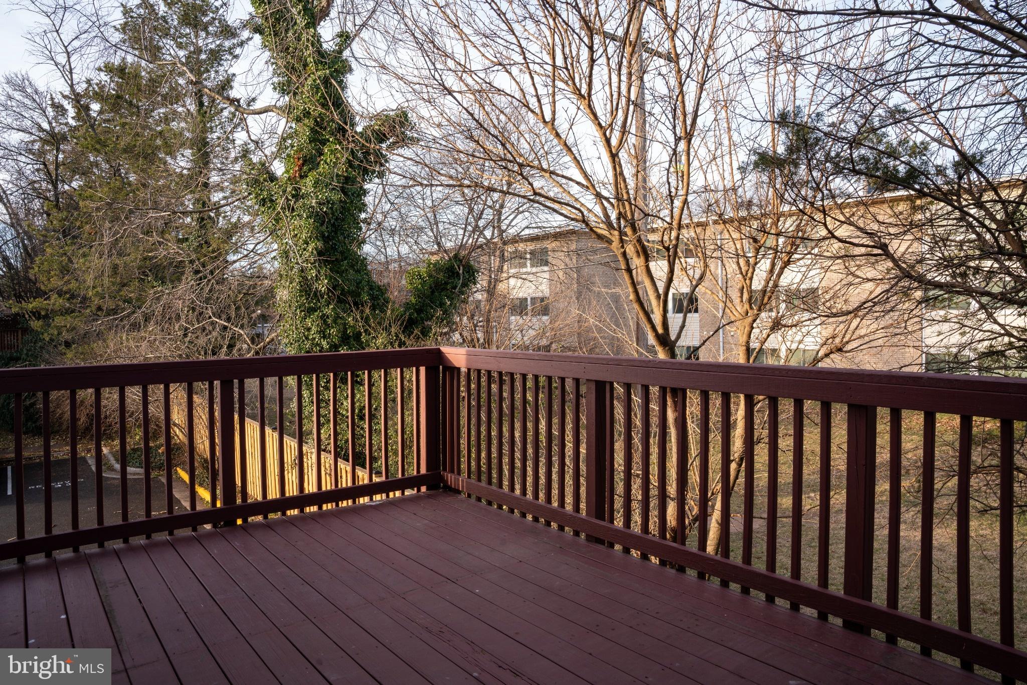 WATERFORD PARK - Residential