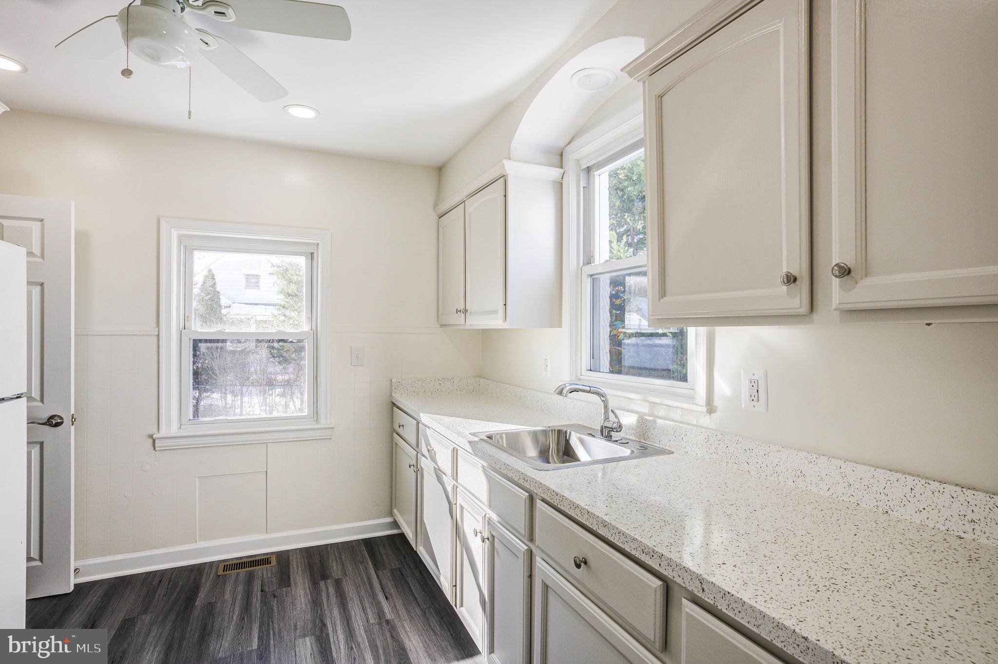 RIVERDALE PARK - Residential Lease