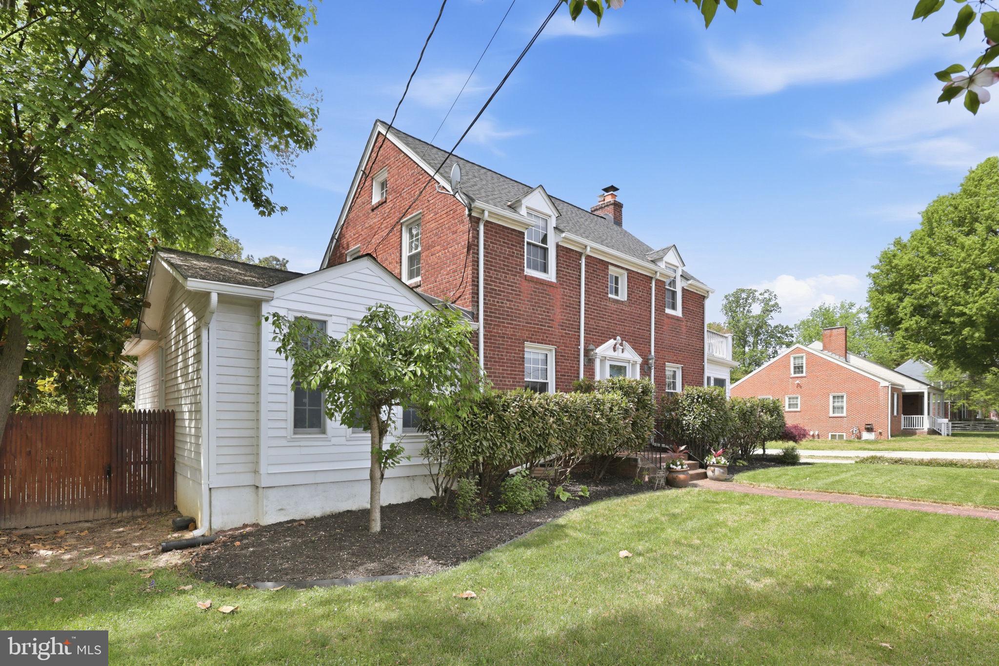 3427 MEMORIAL STREET