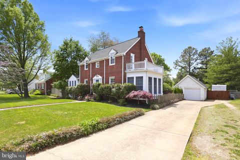 Photo of 3427 Memorial Street, ALEXANDRIA, VA 22306 (MLS # VAFX2303358)