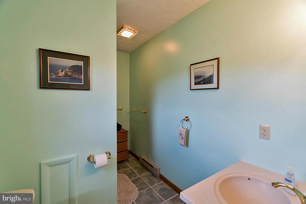 FAIRVIEW - Residential