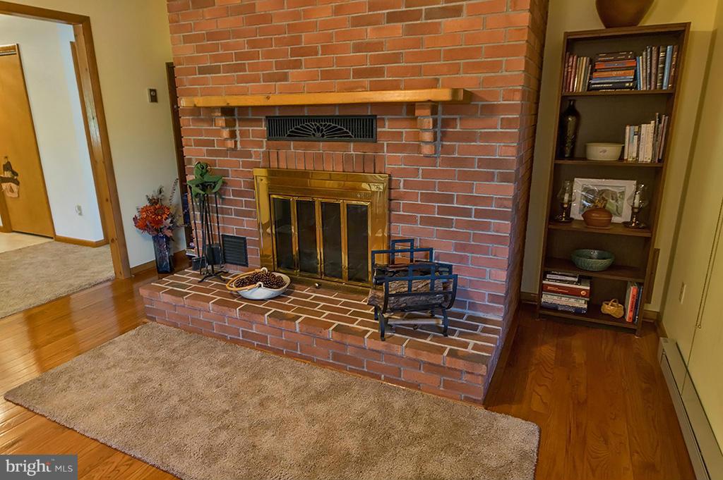 FAIRVIEW - Residential