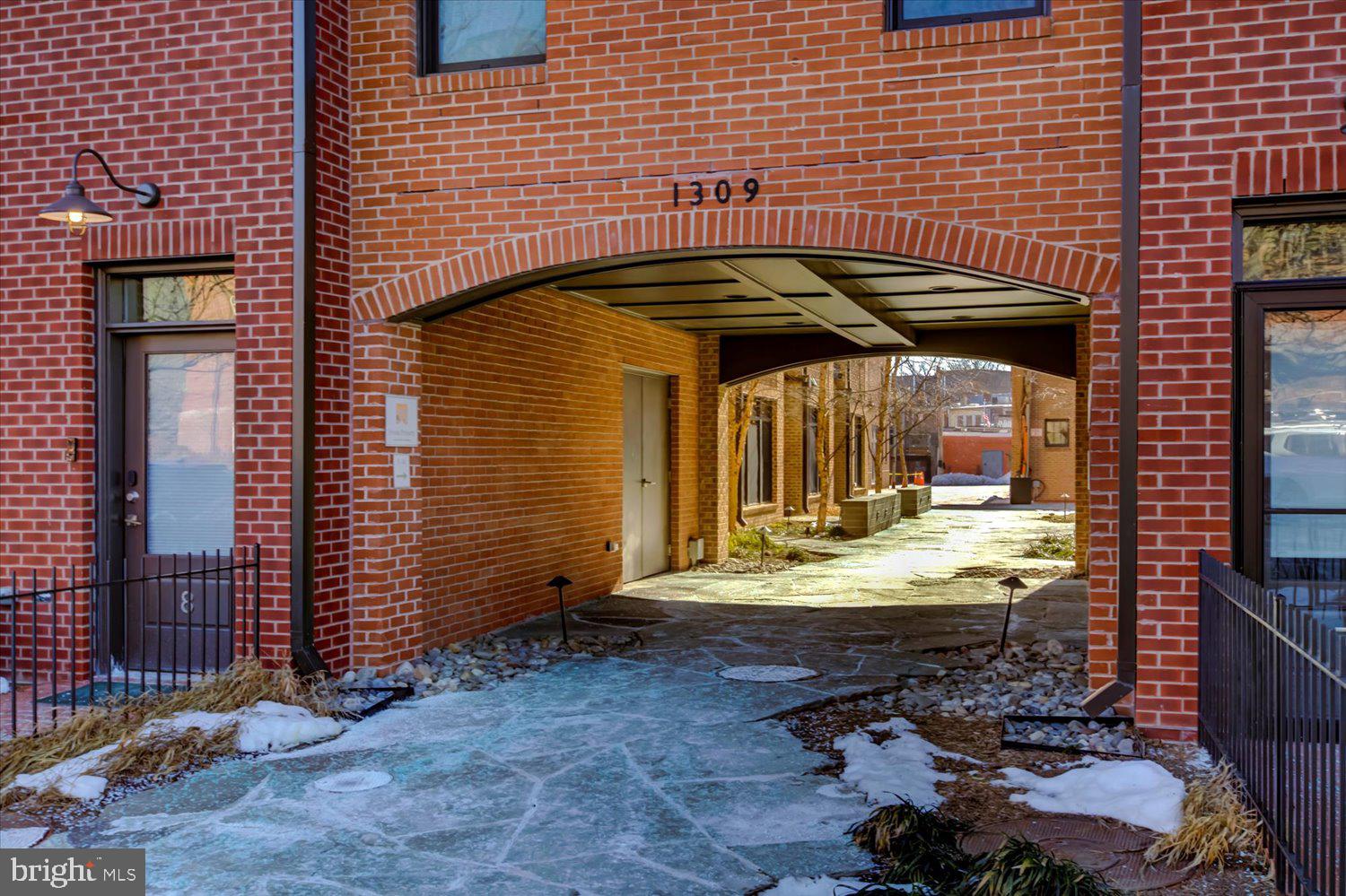 1309 E STREET SE 12