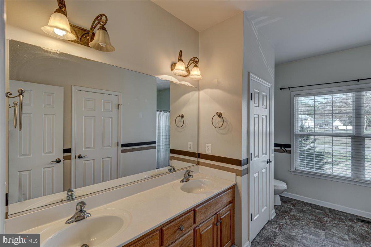 EBB TIDE - Residential