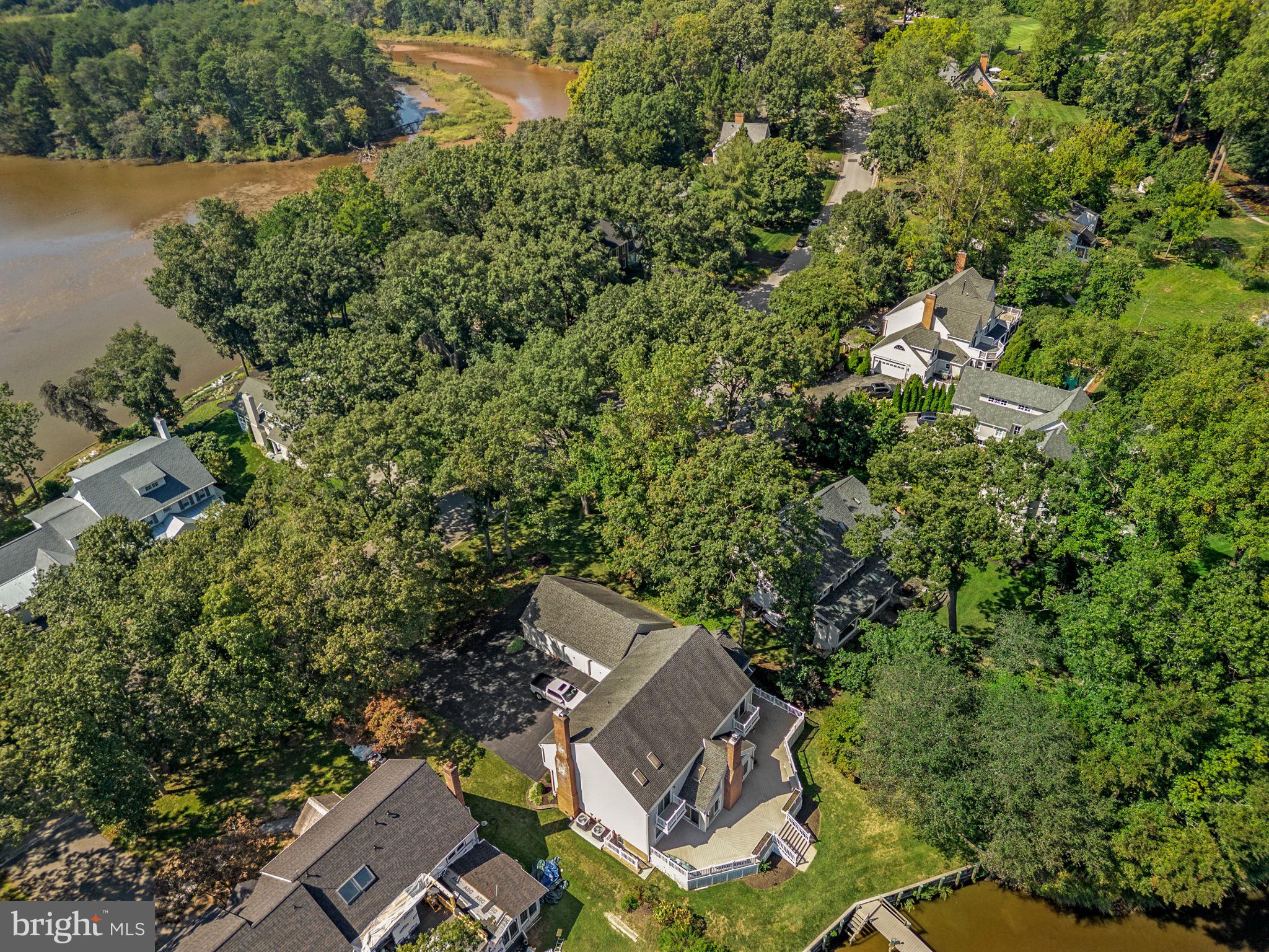 POINT FIELD LANDING - Residential
