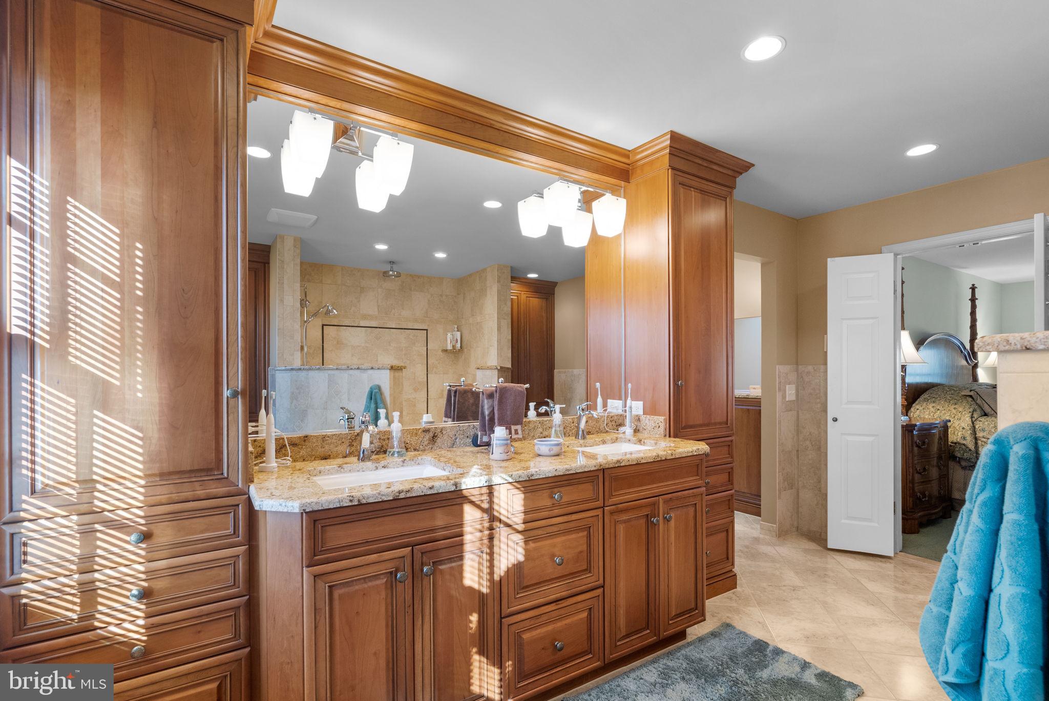 POINT FIELD LANDING - Residential