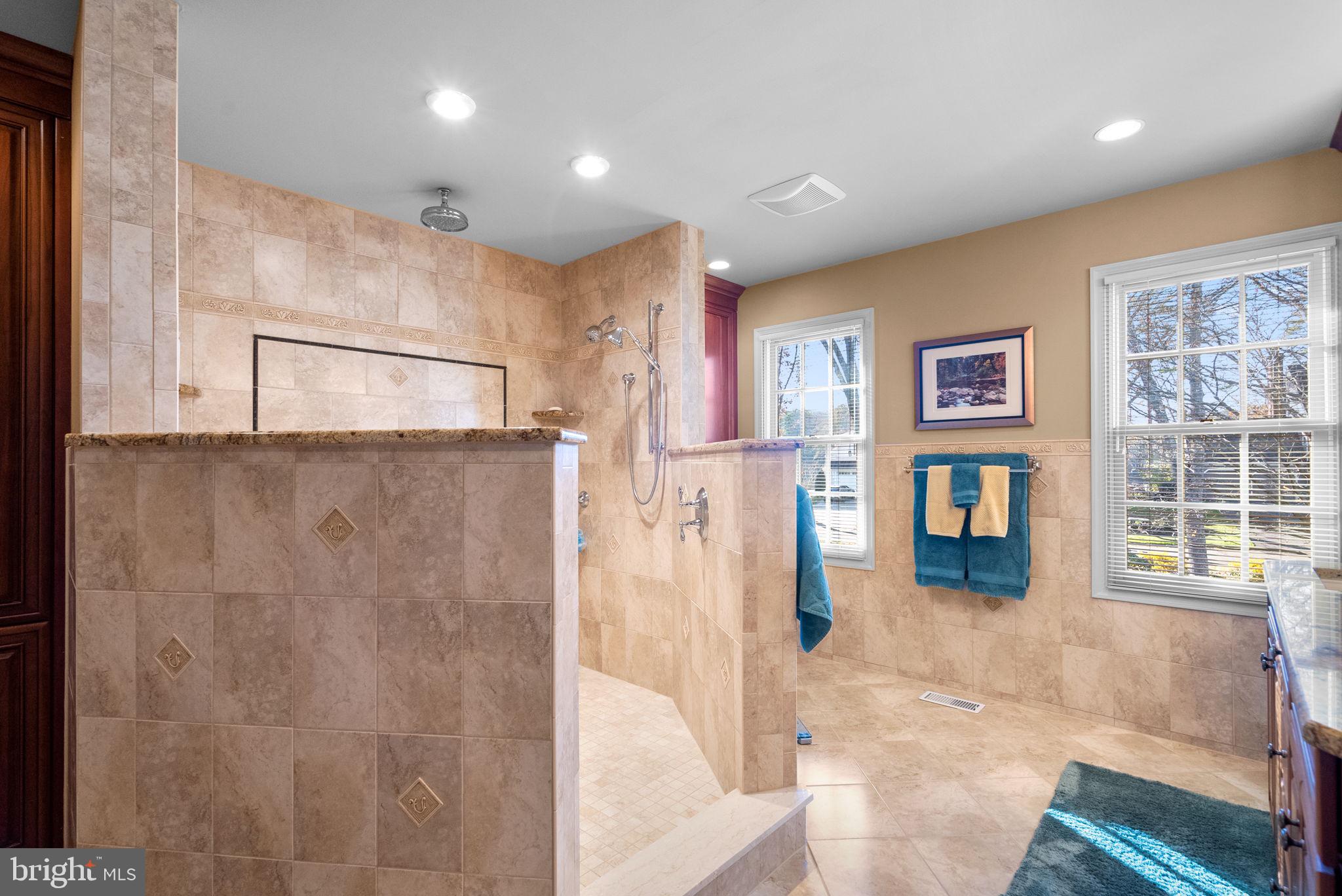 POINT FIELD LANDING - Residential