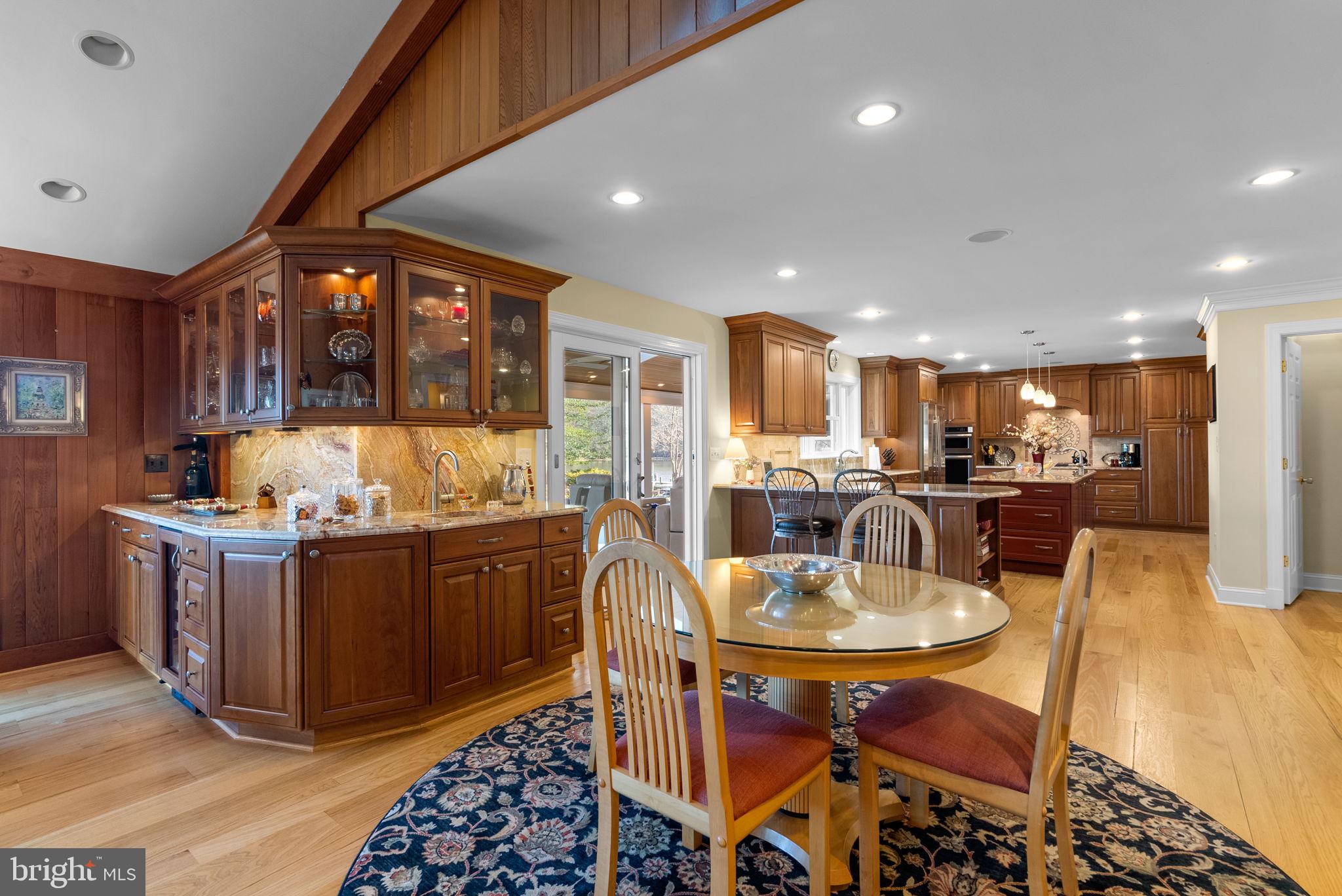 POINT FIELD LANDING - Residential