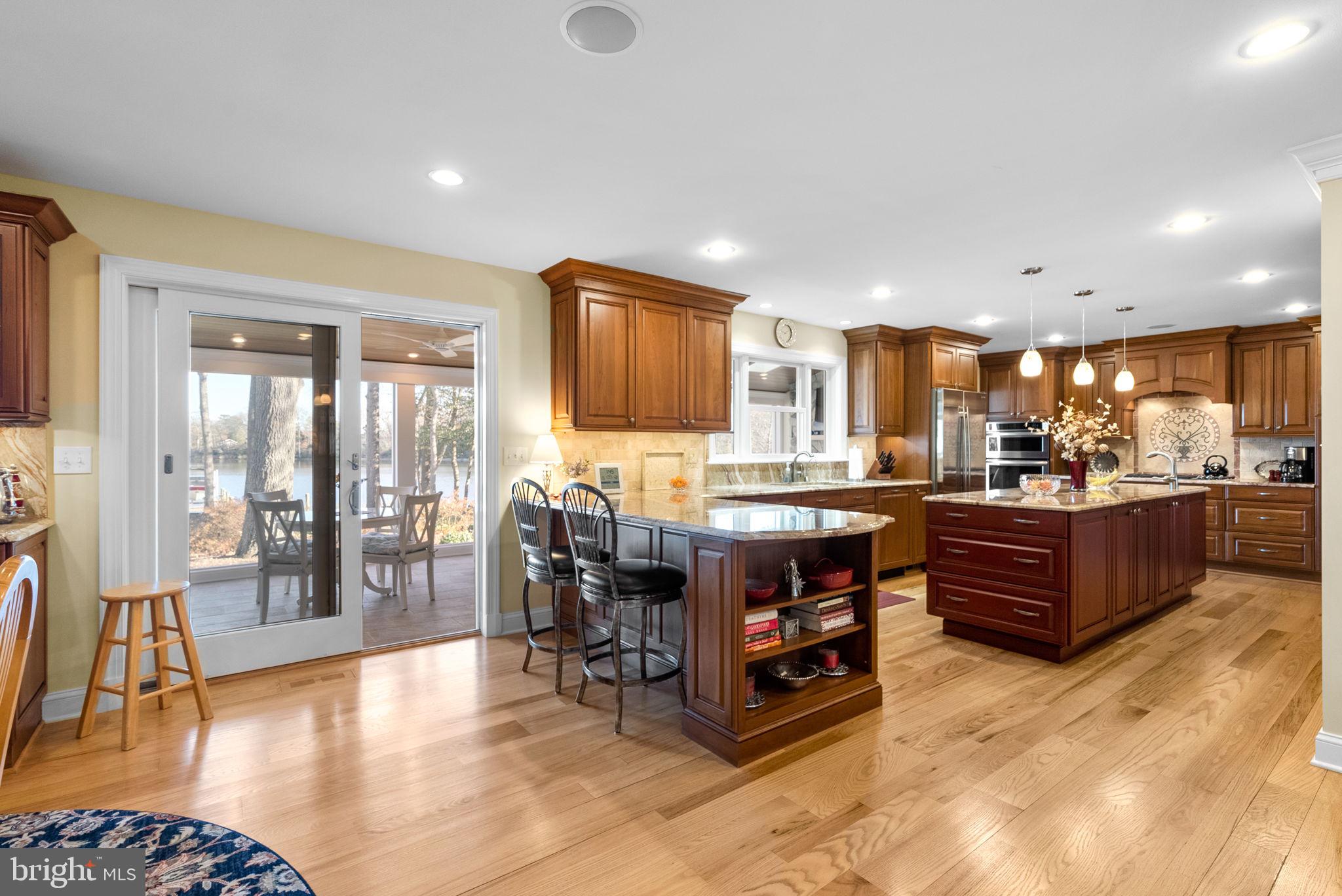 POINT FIELD LANDING - Residential