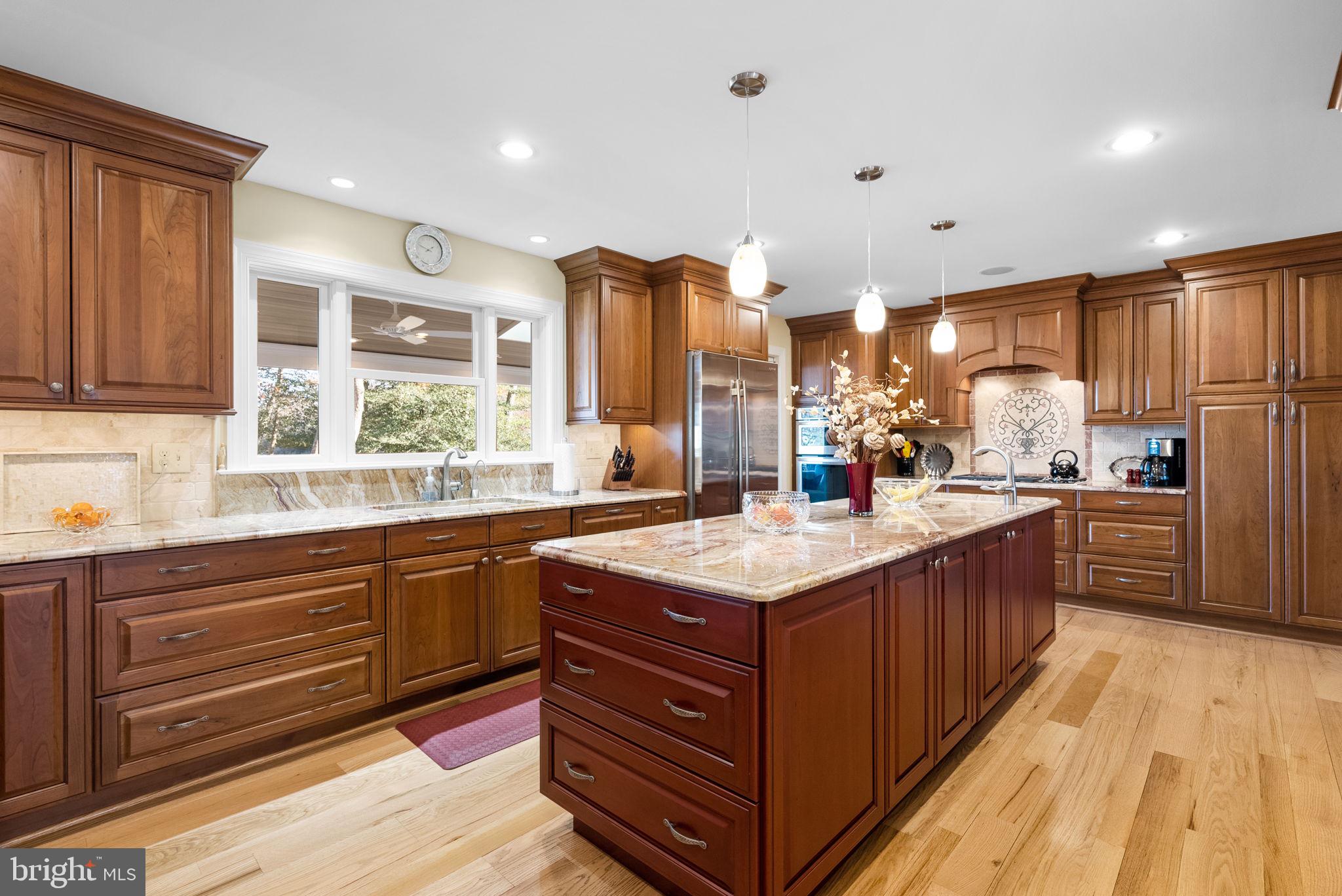 POINT FIELD LANDING - Residential