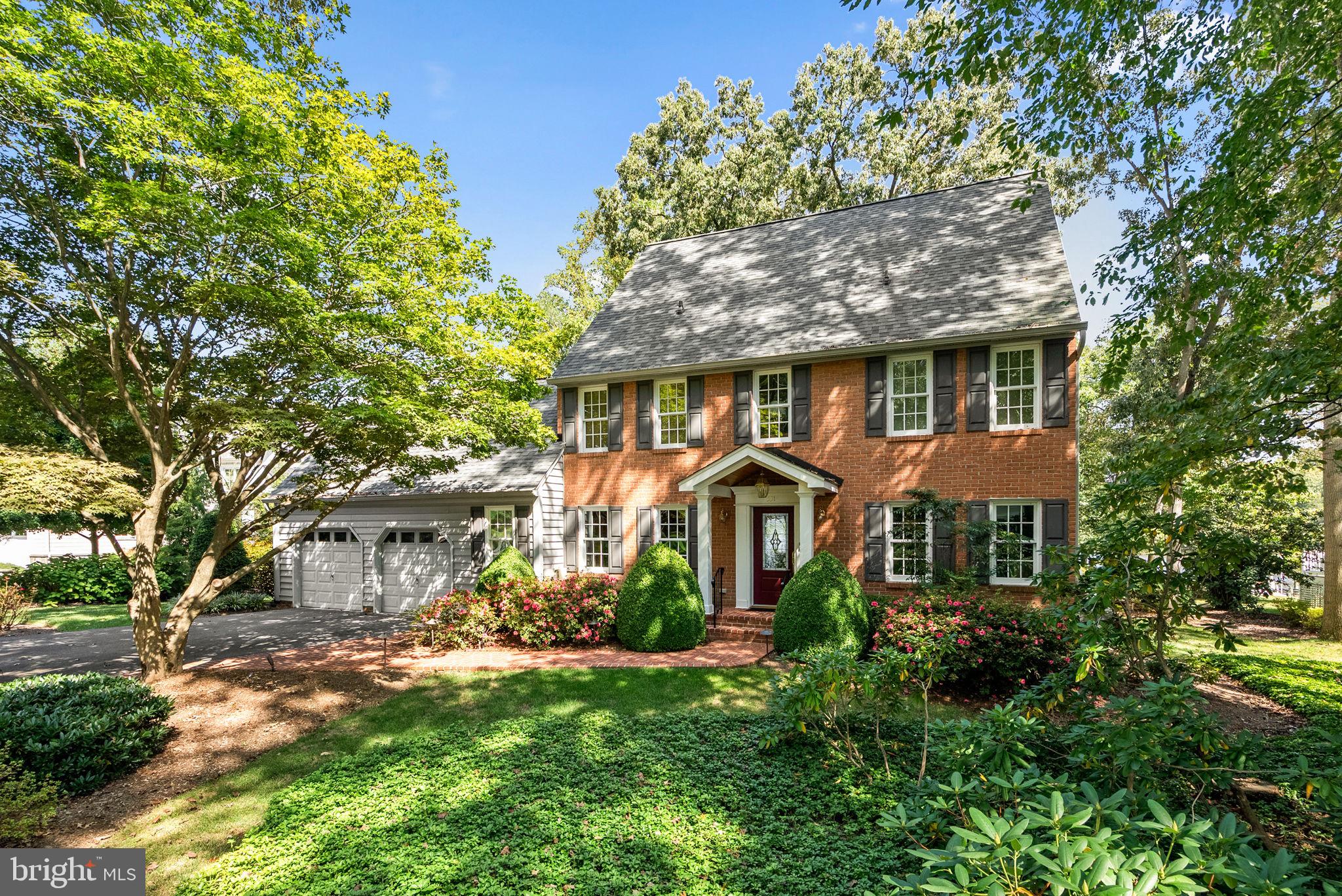 531 POINT FIELD DRIVE