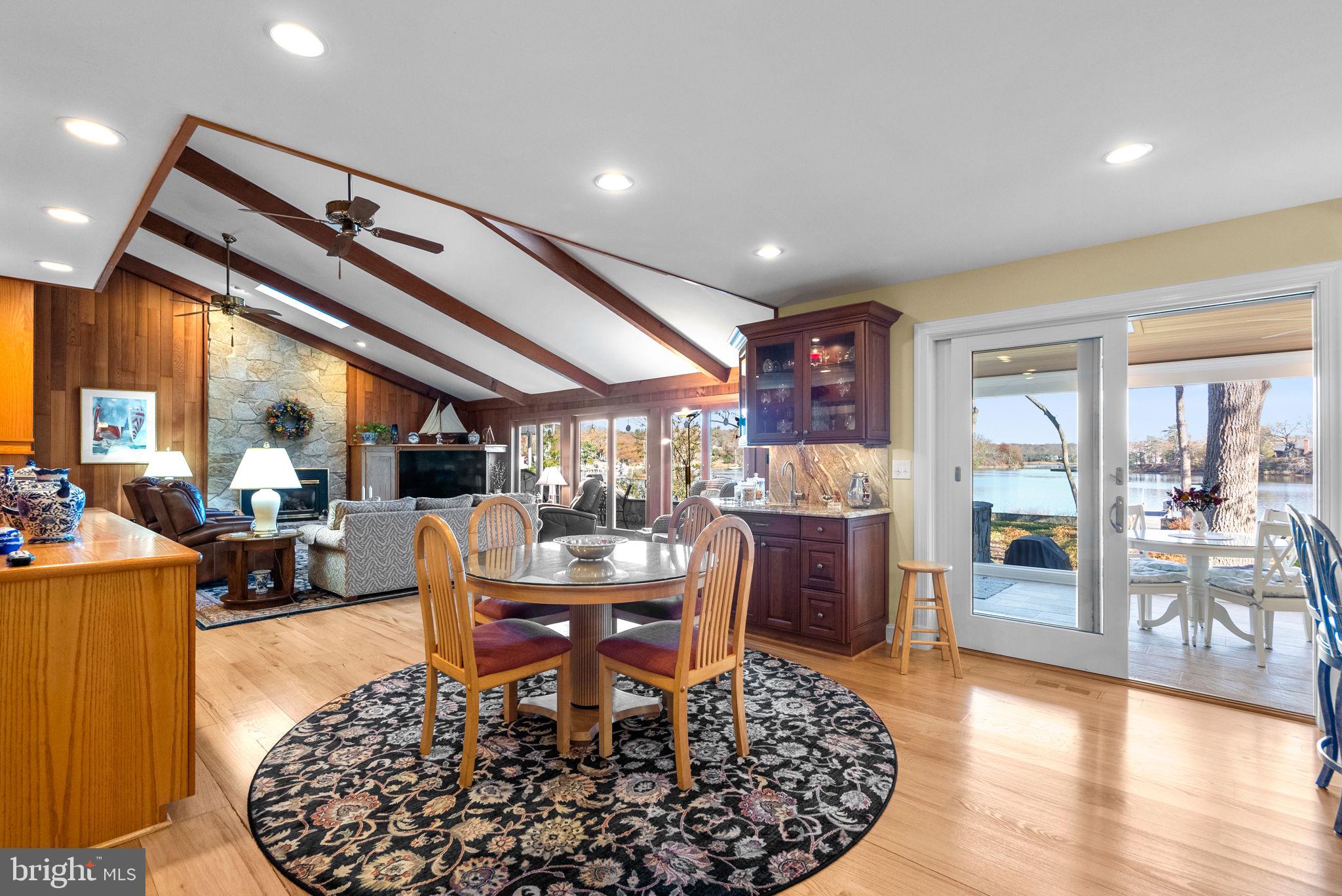 POINT FIELD LANDING - Residential