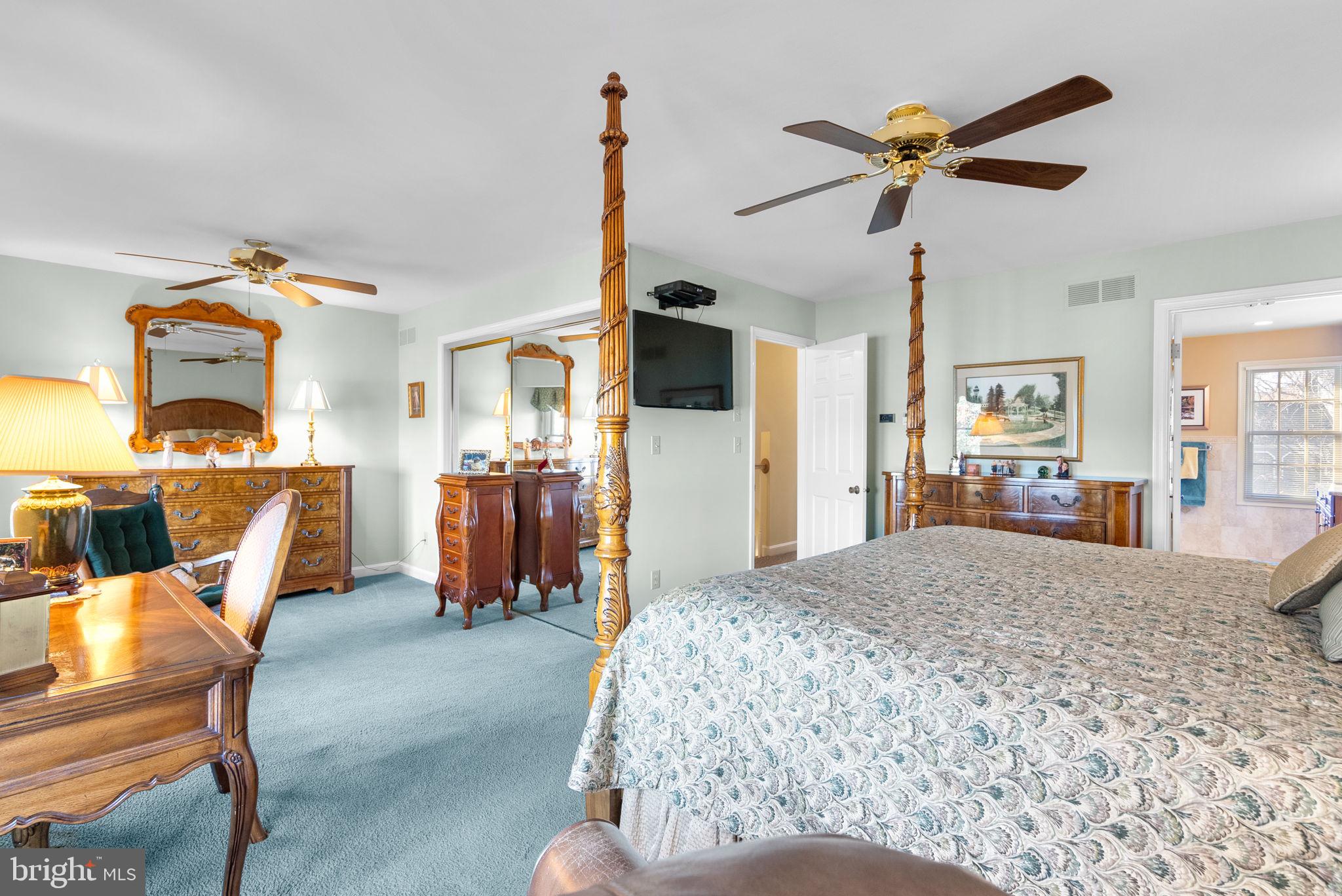 POINT FIELD LANDING - Residential