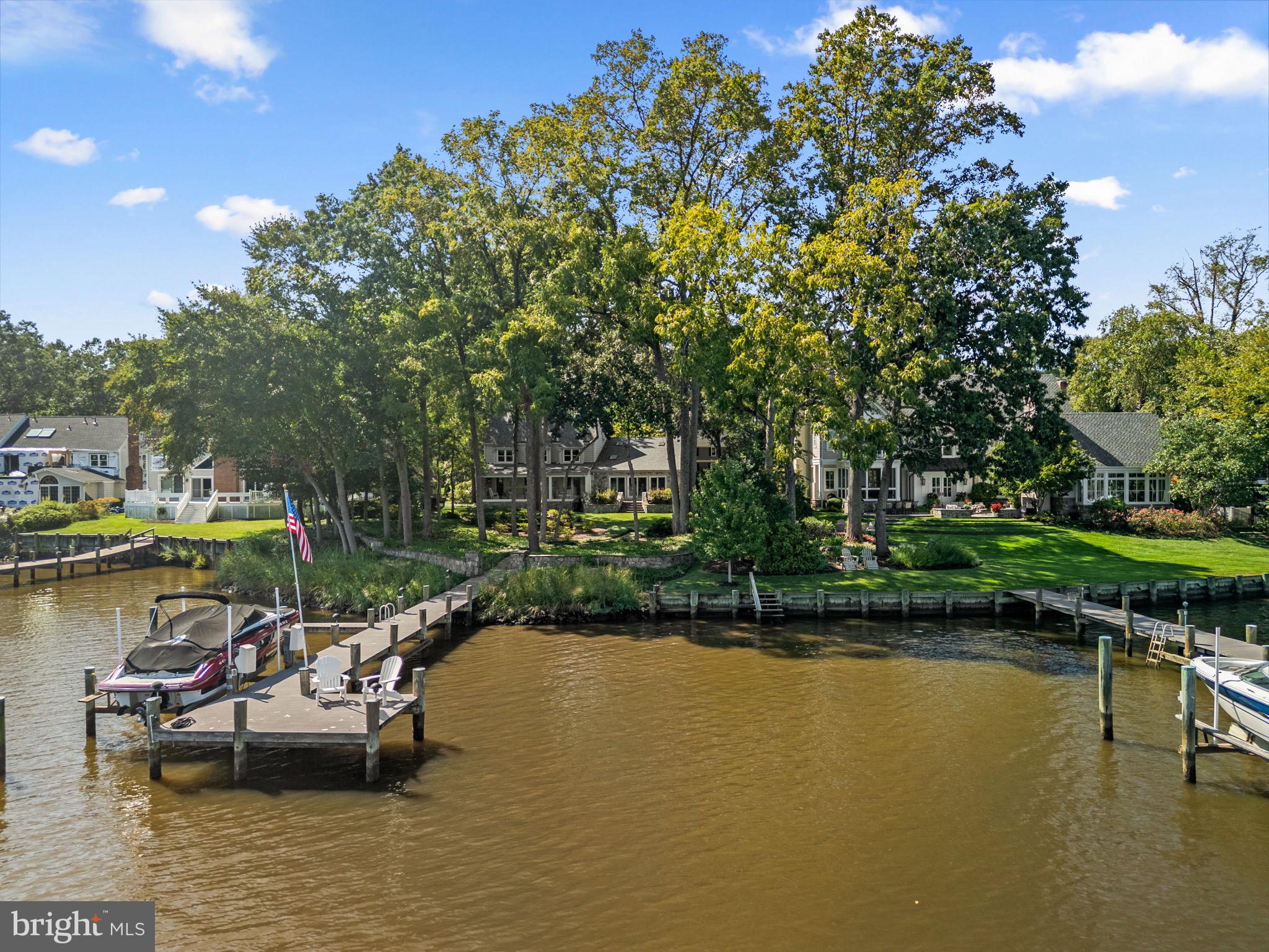 POINT FIELD LANDING - Residential