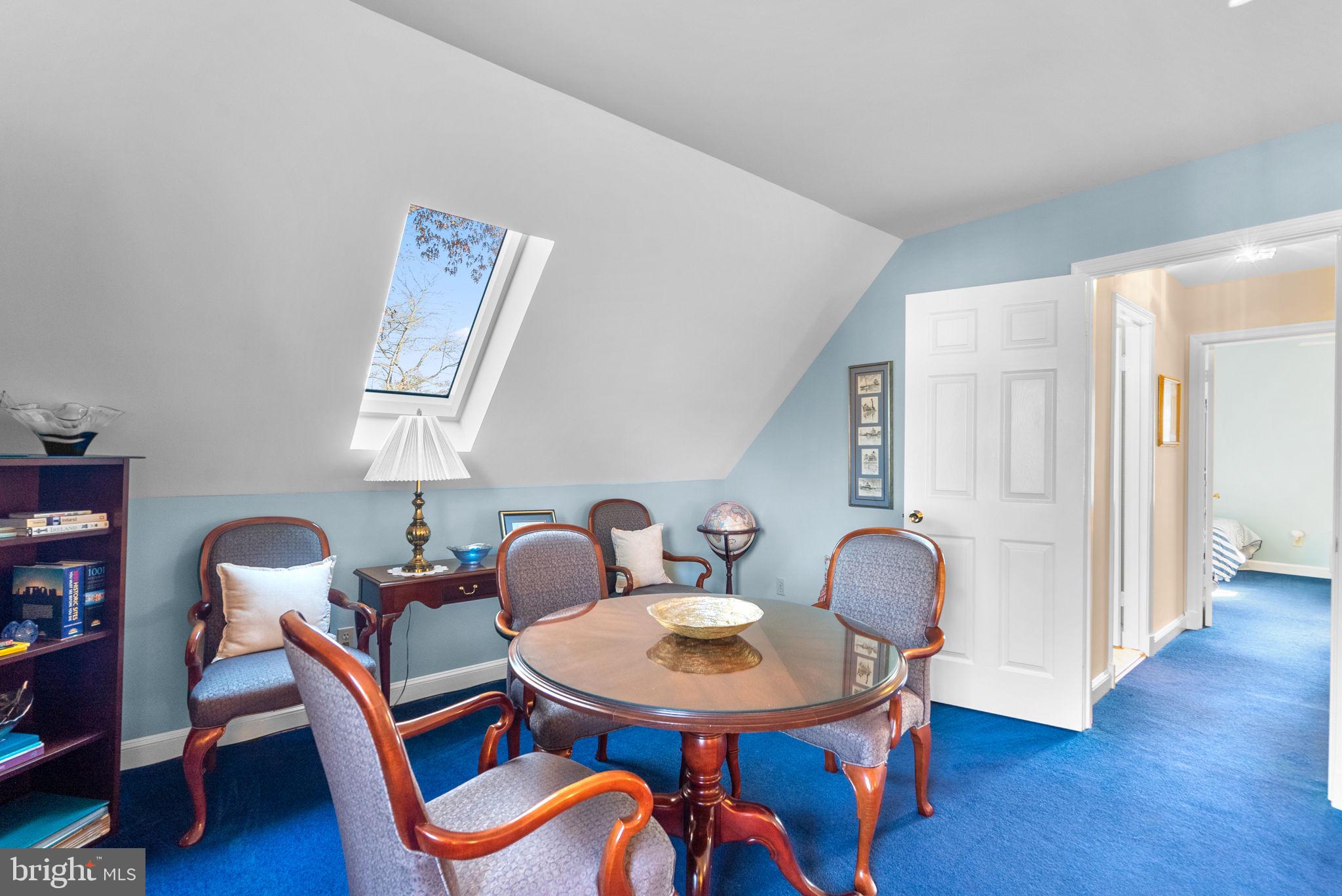 POINT FIELD LANDING - Residential