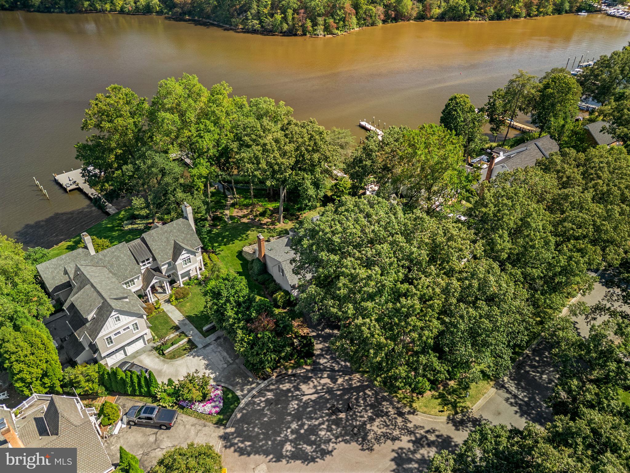 POINT FIELD LANDING - Residential