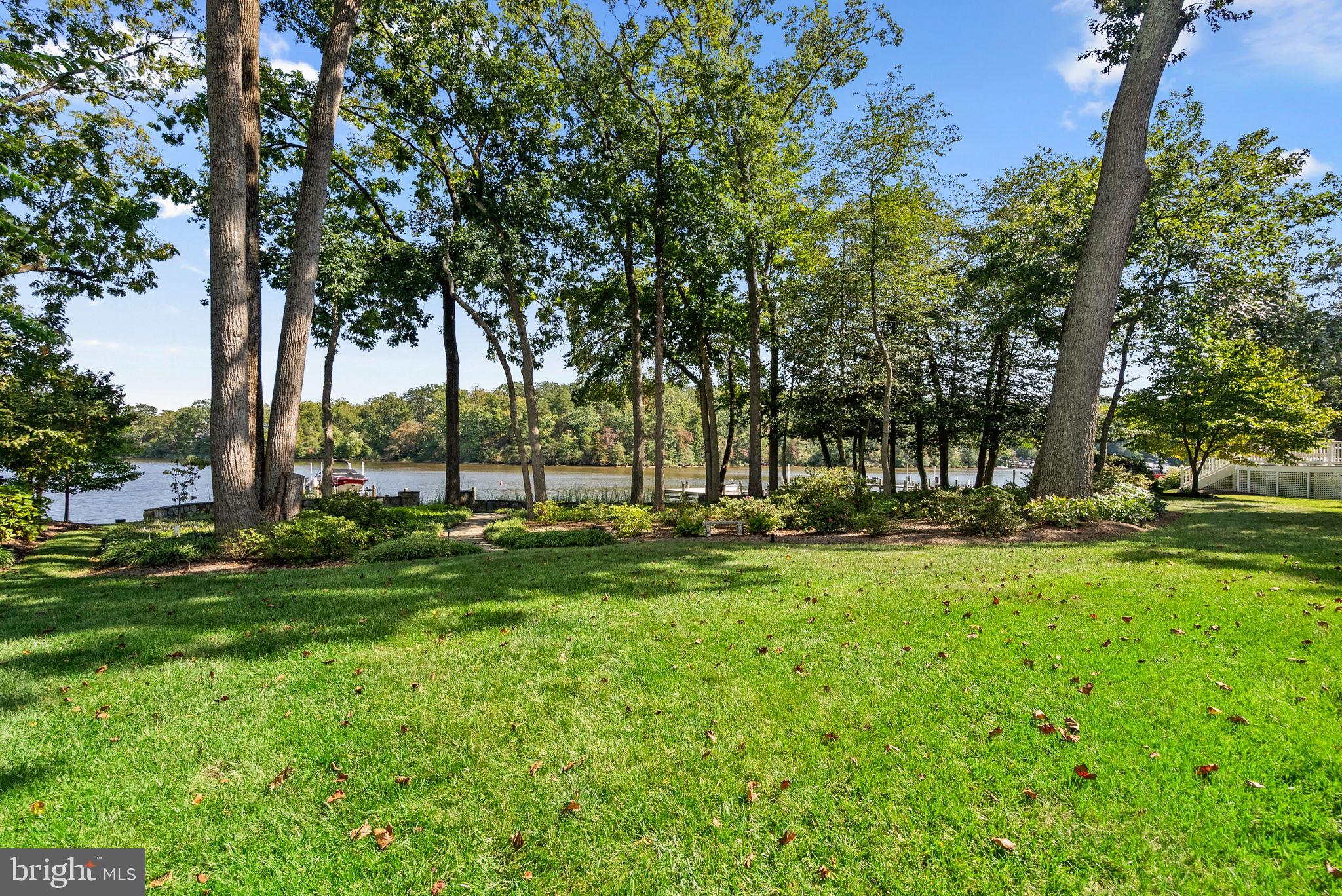 POINT FIELD LANDING - Residential