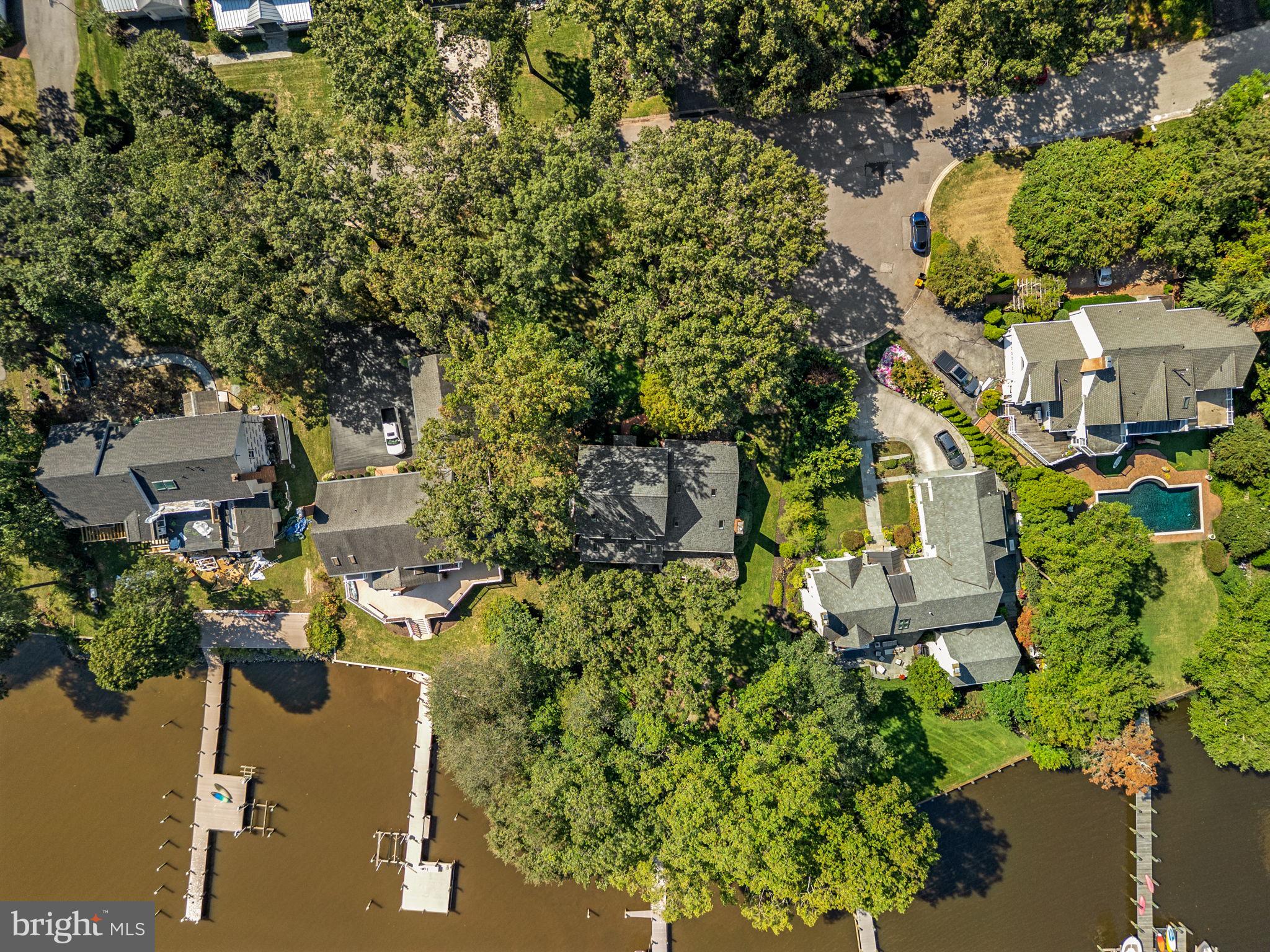 POINT FIELD LANDING - Residential