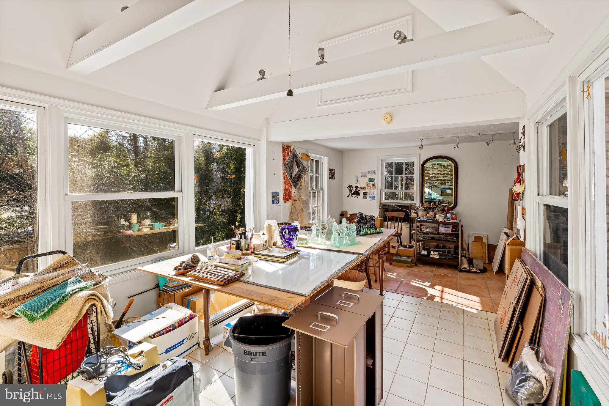 MOUNT WASHINGTON - Residential