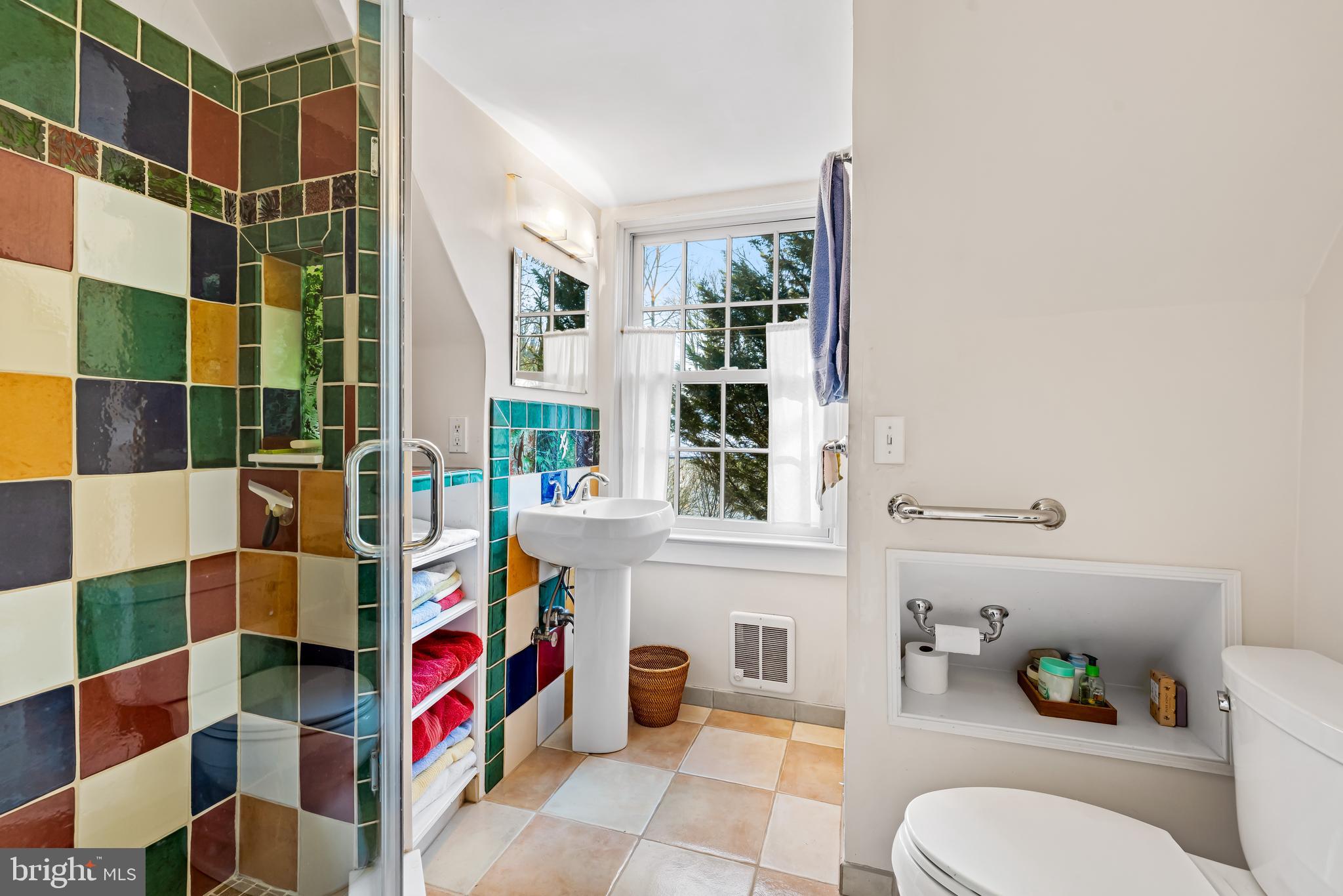 MOUNT WASHINGTON - Residential